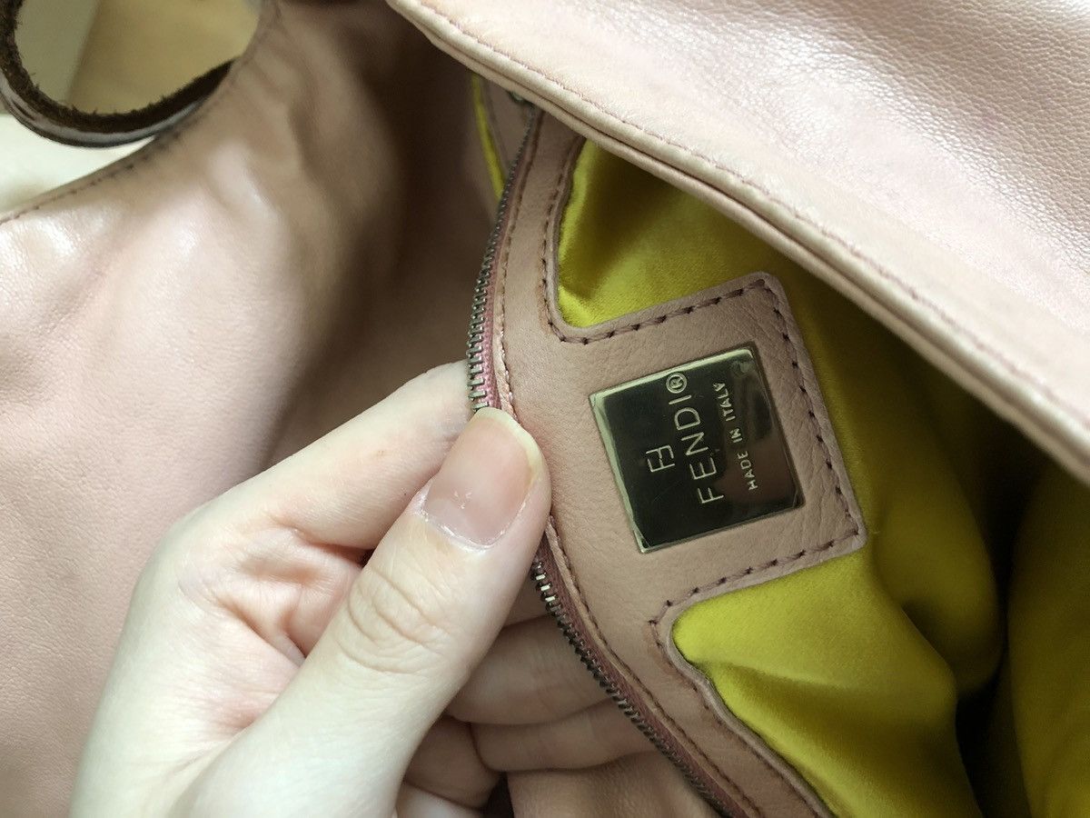 Fendi Sold Out Fendi Baguette Leather Bag Size ONE SIZE - 6 Thumbnail
