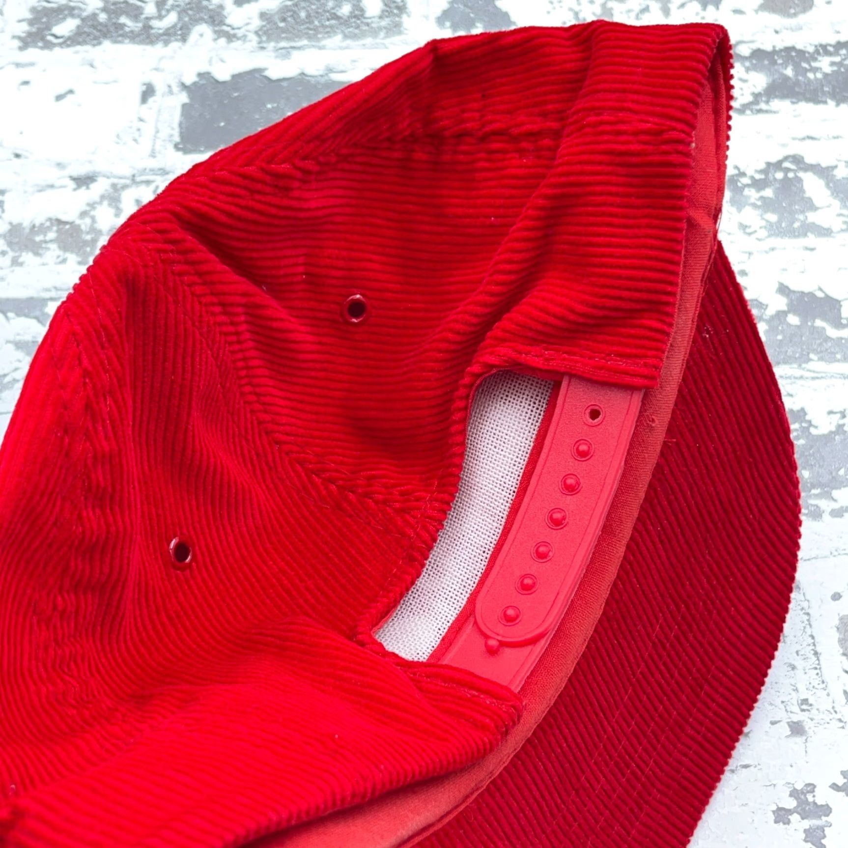 Vintage VINTAGE Bob Evans Trucker Hat Cap Snapback Red Corduroy 90s Racing Food Hat Mens Adjustable Corduroy Red Cotton Cap Size ONE SIZE - 5 Thumbnail
