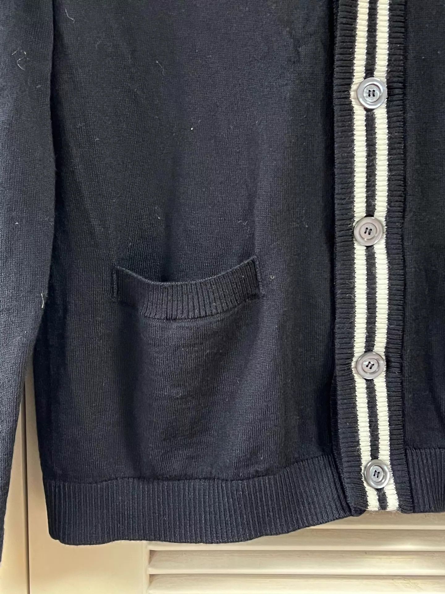 Gucci Gucci Bee Embroidered Knit Cardigan S Navy Size US S / EU 44-46 / 1 - 5 Thumbnail