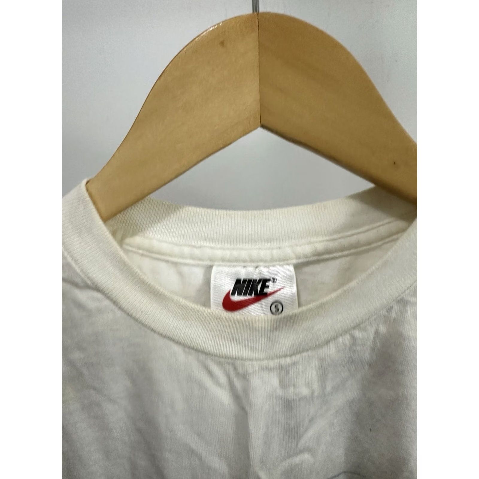 Nike VTG Nike I Cook I Clean I Kick Butt Sport Girl Power Short Sleeve T-Shirt Size S White Shirt Adults Unisex Nike Sport Girls S Size US S / EU 44-46 / 1 - 7 Thumbnail