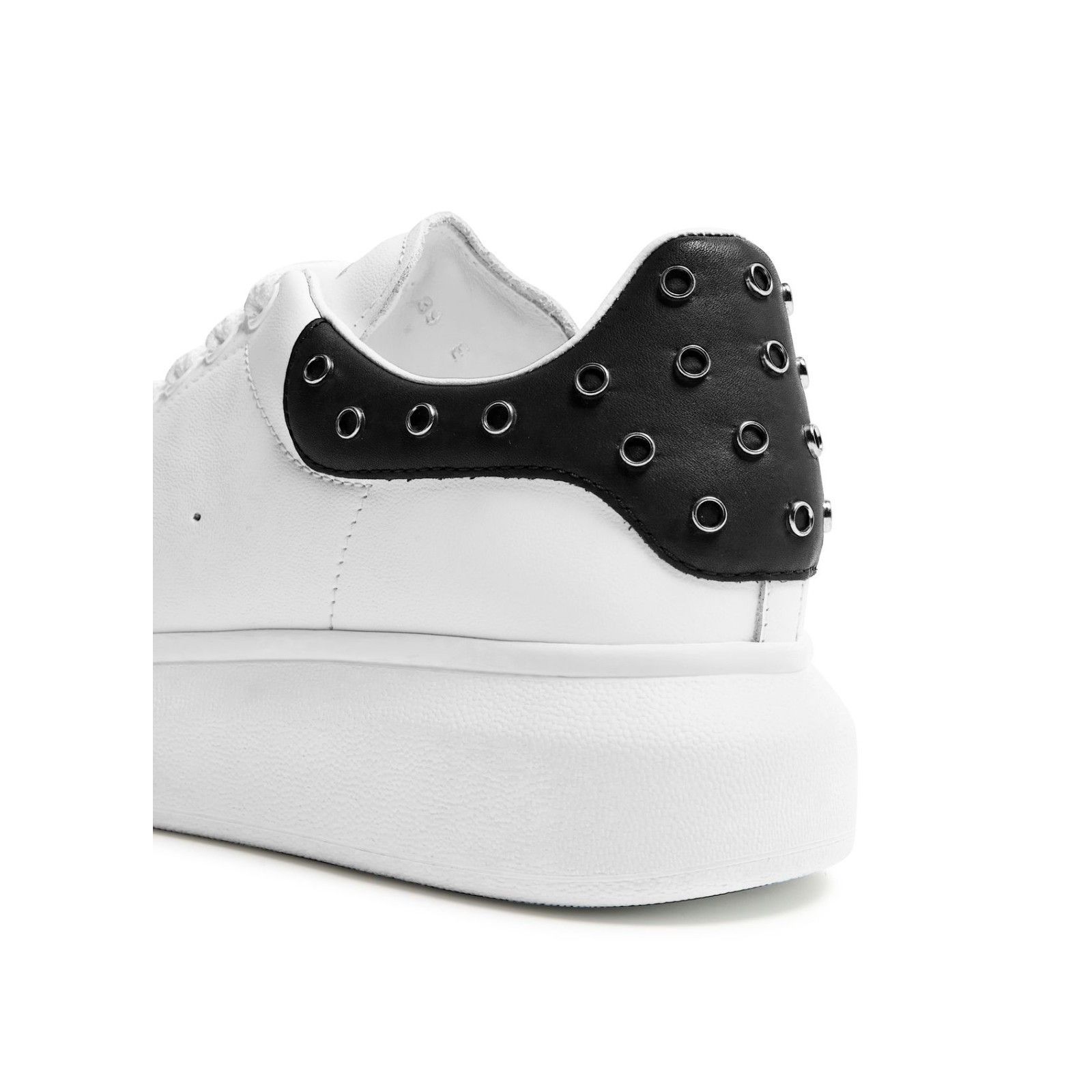 Alexander McQueen ALEXANDER MCQUEEN White/Black Studded Sneakers New & Authent Size US 8 / IT 38 - 5 Thumbnail