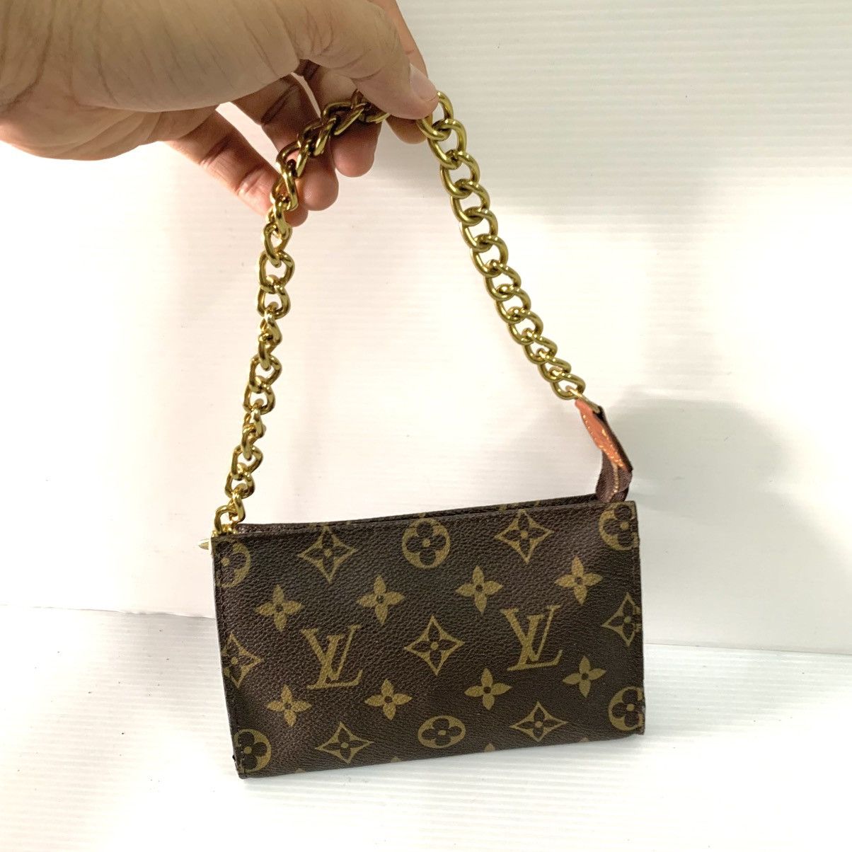 ‼️HOT SALE‼️ Authentic Louis Vuitton Pochette Dinner Bag