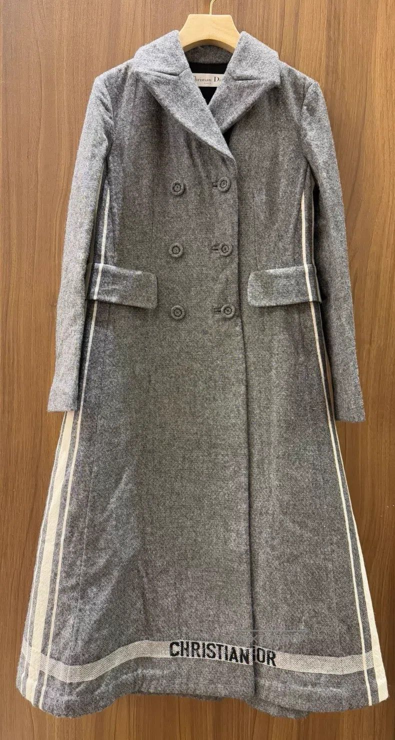 Dior Dior Grey wool coat Size XS / US 0-2 / IT 36-38 - 2 Thumbnail