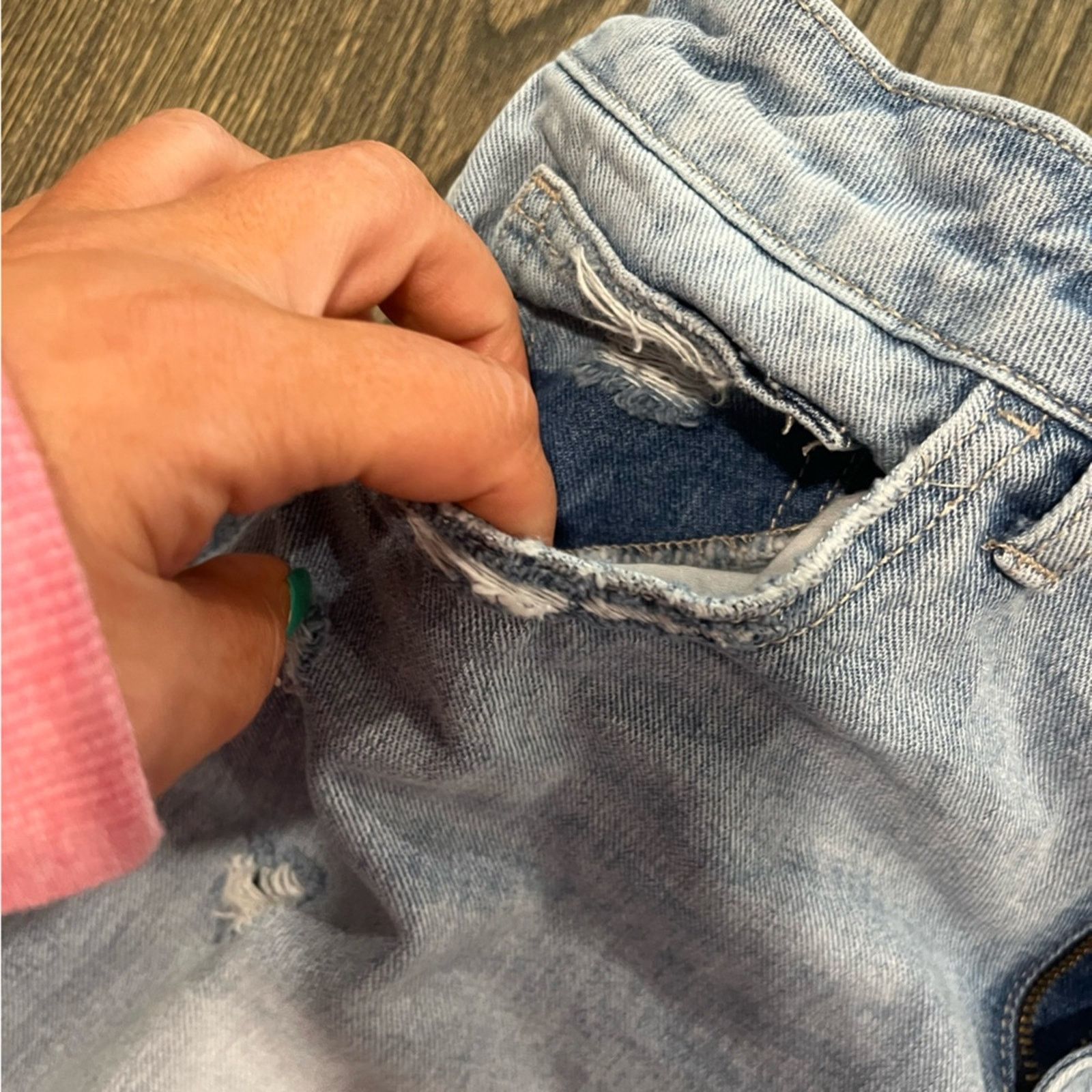 Velvet Vervet Ledro Jean Shorts High Rise Bermuda Distressed Sz 6 Size 28" / US 6 / IT 42 - 3 Thumbnail