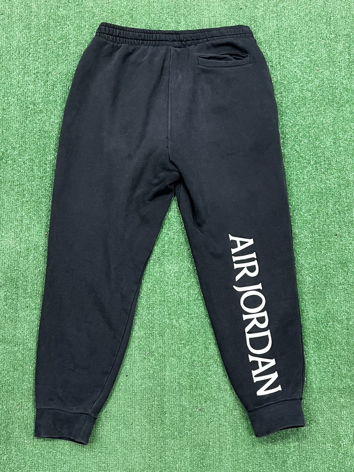 Jordan Brand Air Jordan Spellout Long Sleeve Tee & Sweatpants Size US 32 / EU 48 - 7 Thumbnail