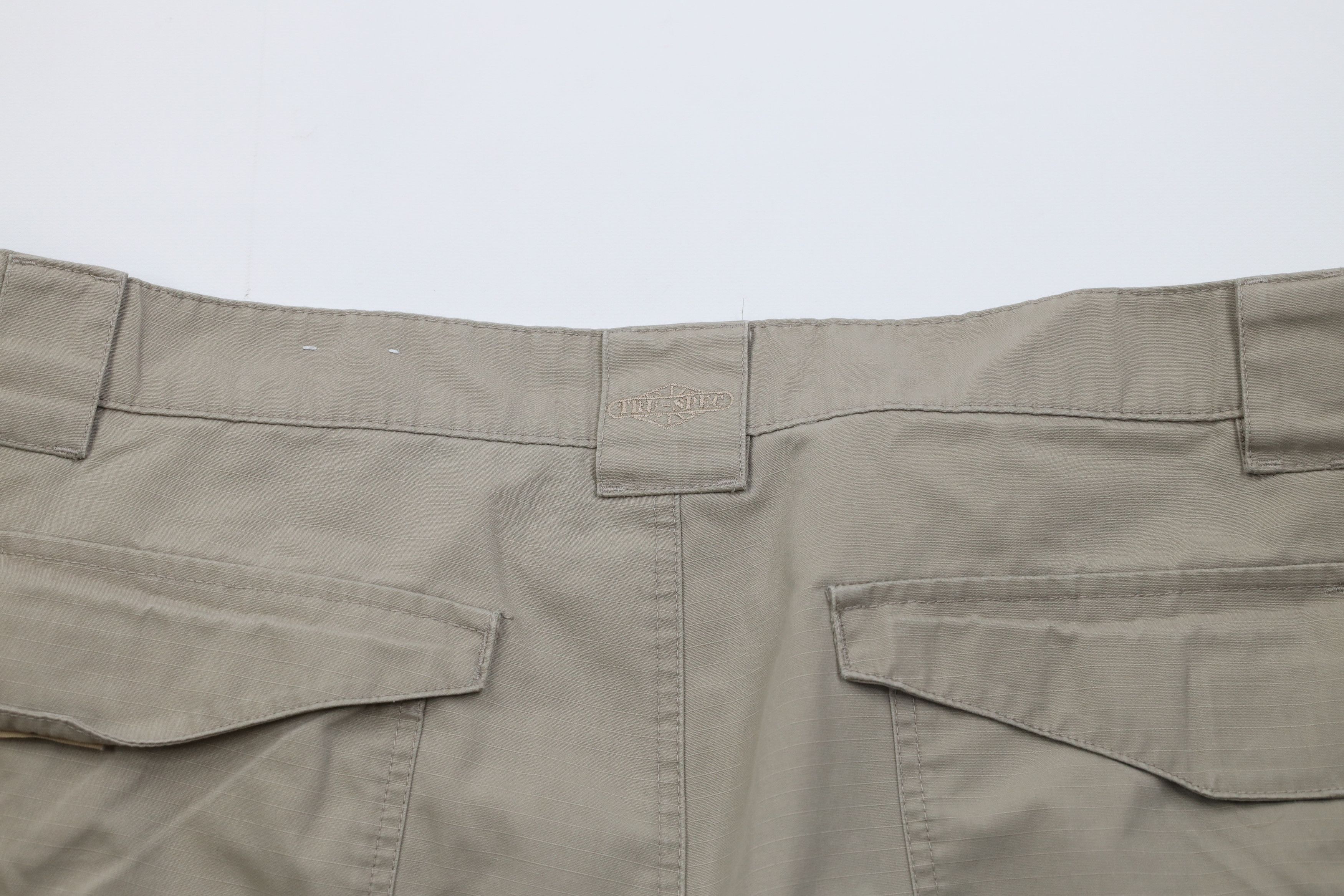 Vintage Vintage Streetwear Ripstop Uniform Cargo Shorts Beige Size US 42 / EU 58 - 10 Thumbnail
