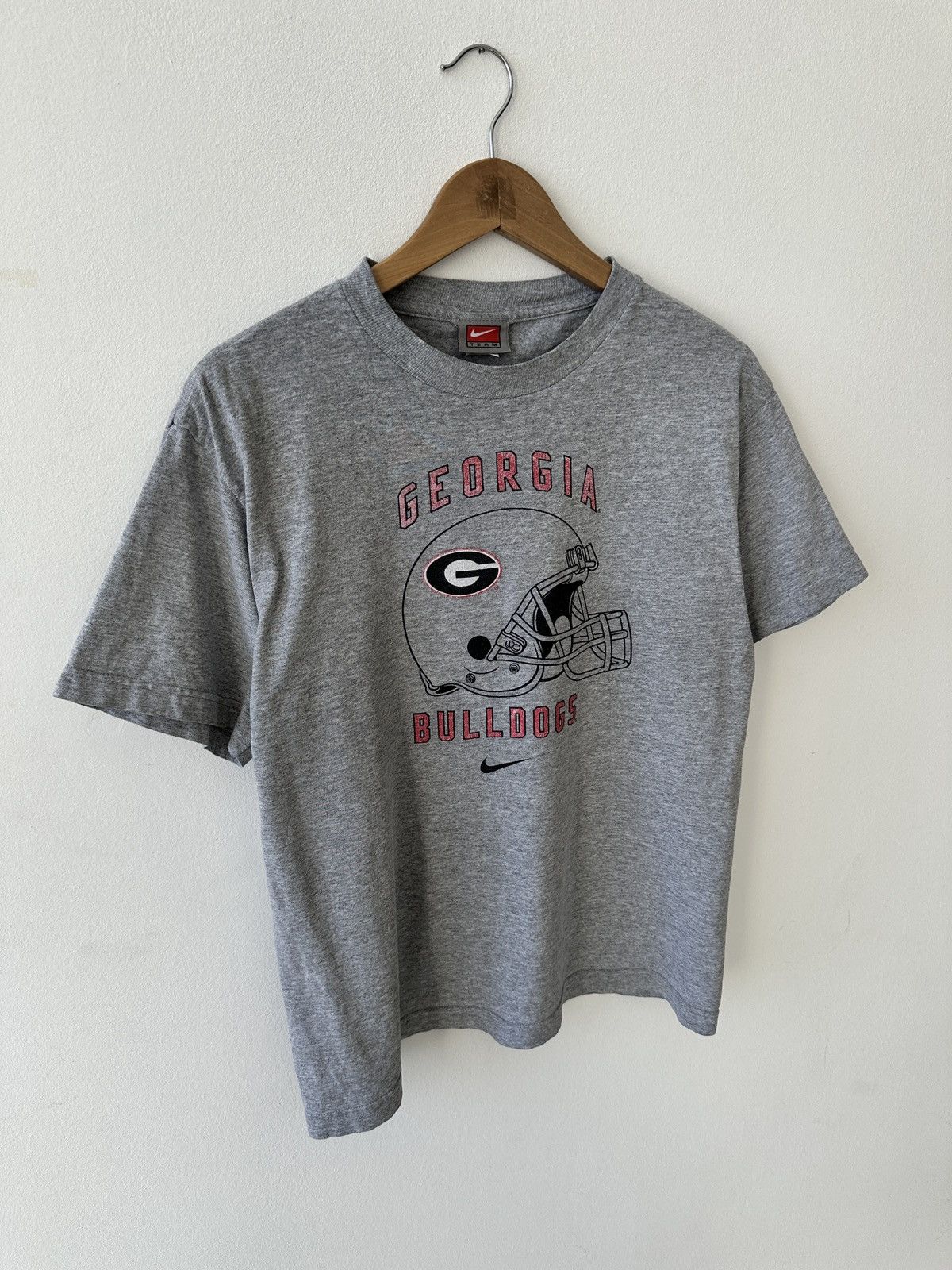 Nike × Vintage Vintage Nike Team Georgia Bulldogs T Shirt Size US S / EU 44-46 / 1 - 2 Thumbnail