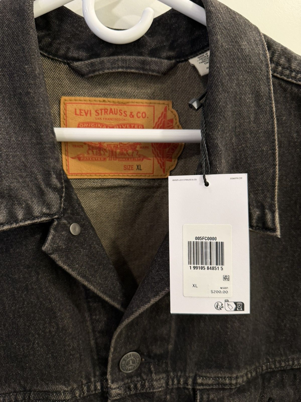 Jordan Brand × Levi's Jordan Levi’s Denim Trucker Jacket Size US XL / EU 56 / 4 - 4 Thumbnail
