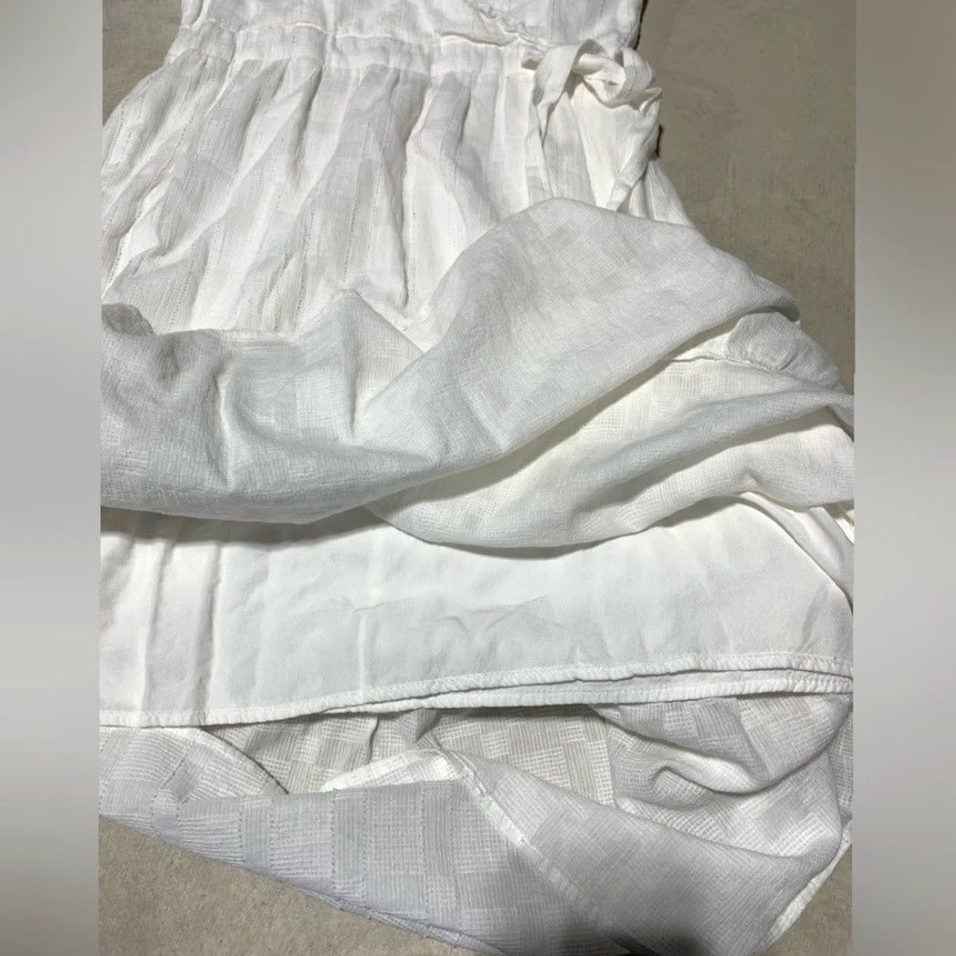 Vintage FRNCH White Midi Wrap Dress Medium User: FRNCH White Midi Wrap Dress Medium Size M / US 6-8 / IT 42-44 - 4 Thumbnail
