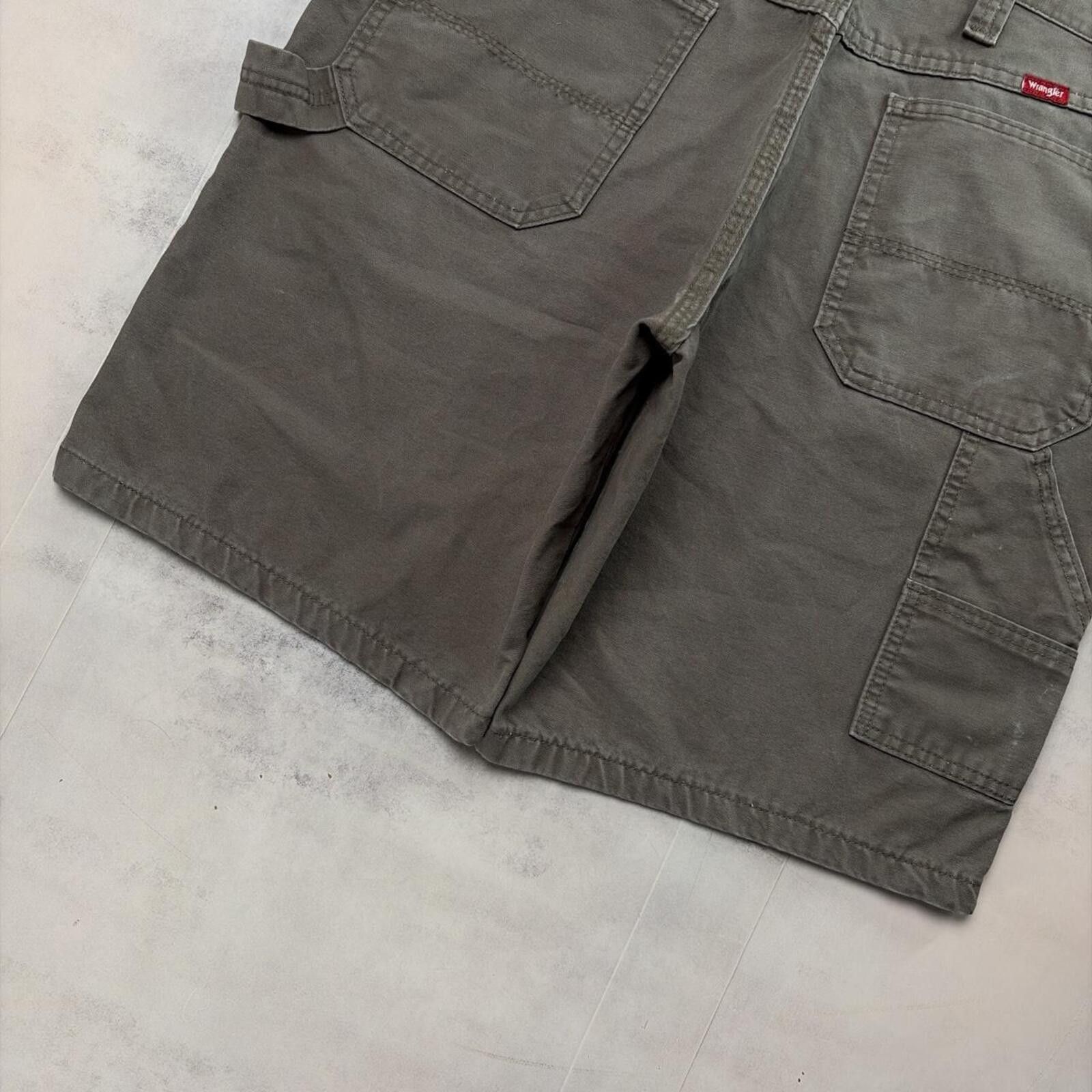 Dickies Y2K Olive Green Dickies Carpenter Baggy Distressed Shorts Size US 34 / EU 50 - 3 Thumbnail