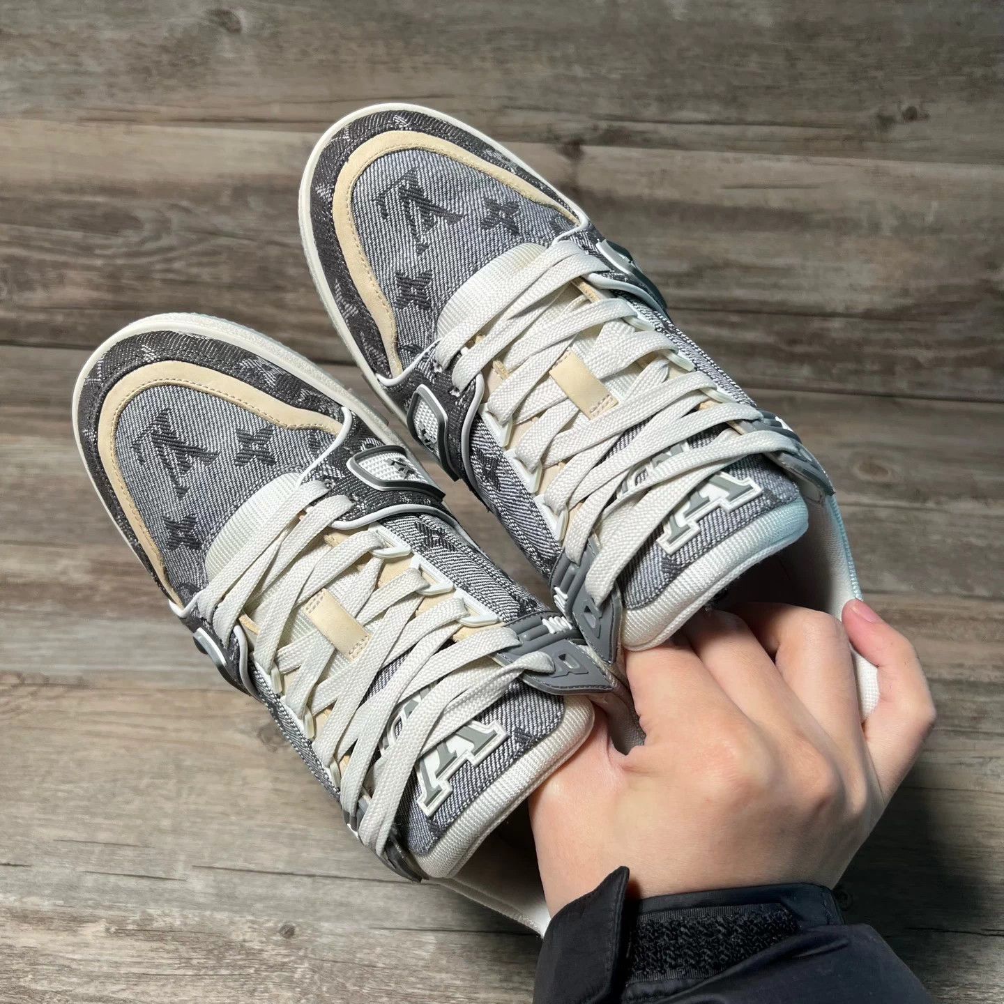 Louis Vuitton LOUIS VUITTON Trainer Gray Denim White Print 37 95 New Size US 6 / IT 36 - 5 Thumbnail