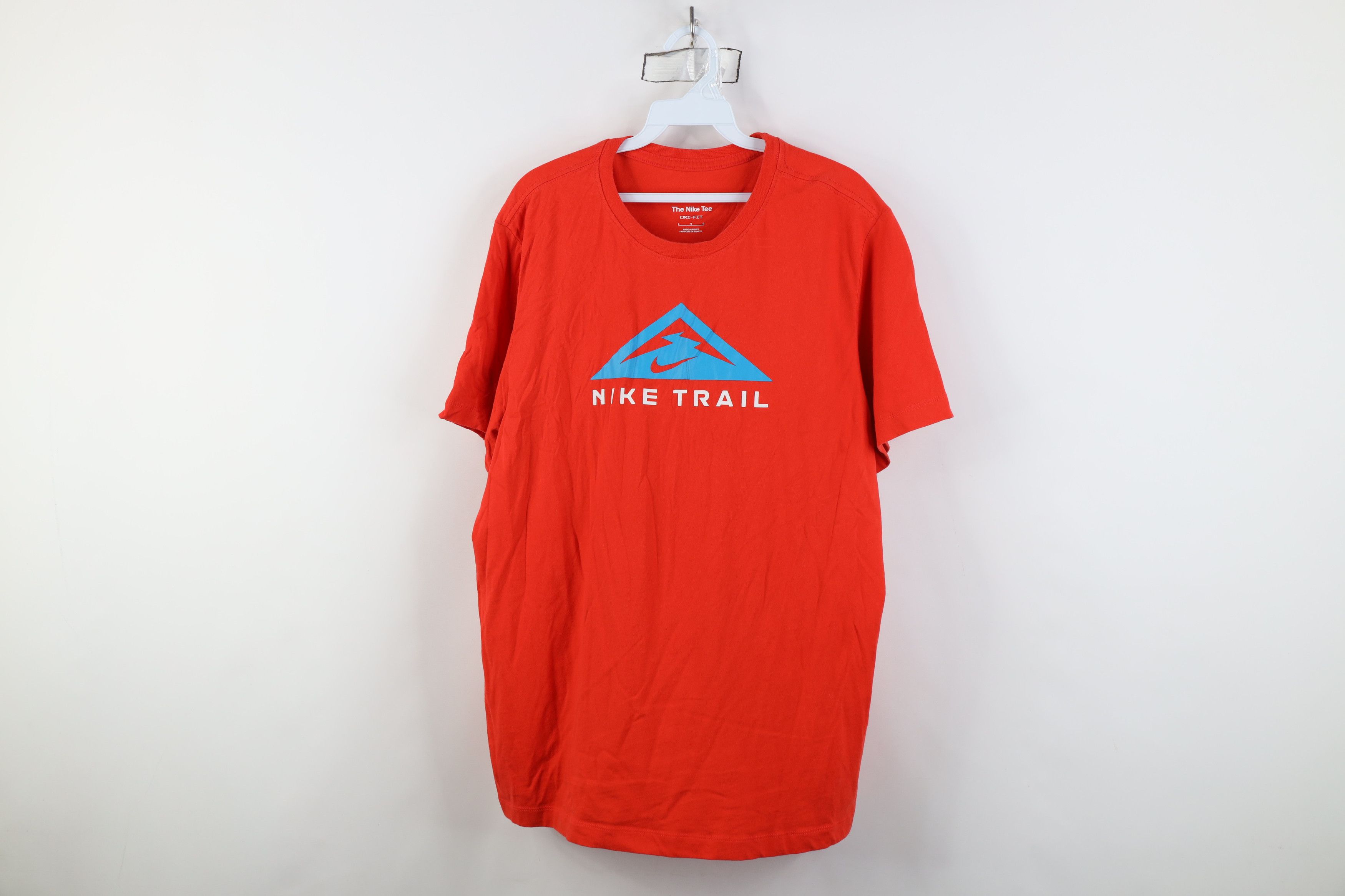 Nike Nike Trail Center Swoosh Running Mountain T-Shirt Orange Size US L / EU 52-54 / 3 - 1 Thumbnail