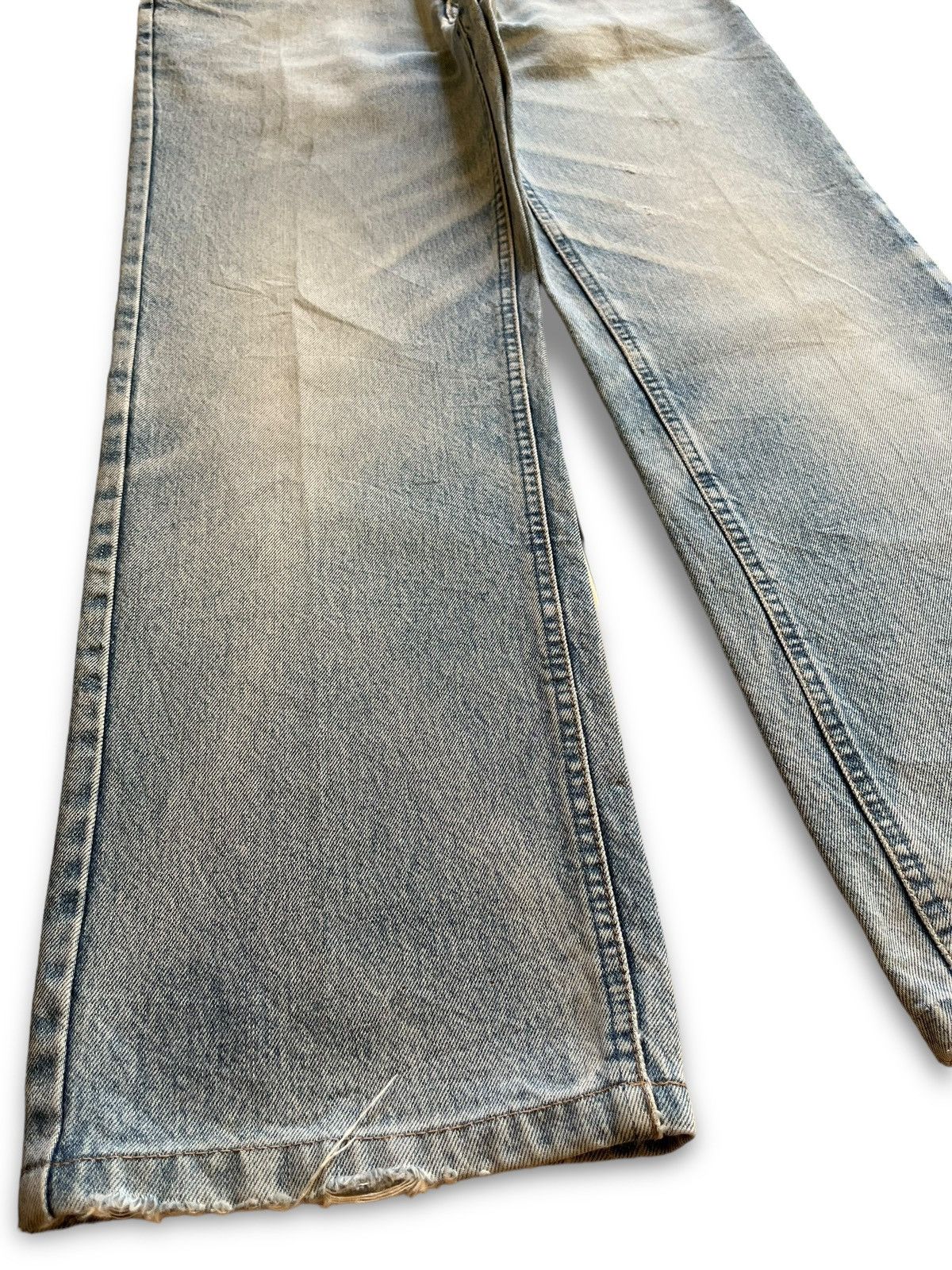 Japanese Brand Vintage Japanese Brand Light Wash Distressed Baggy Jeans Size US 32 / EU 48 - 6 Thumbnail