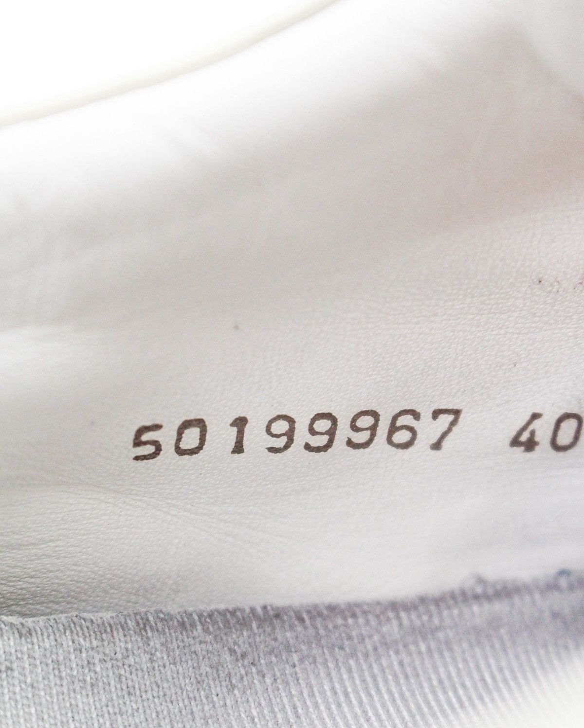 Hugo Boss × Vintage 2010S HUGO BOSS WHITE LEATHER LOW-TOP SNEAKERS Size US 7 / EU 40 - 8 Thumbnail