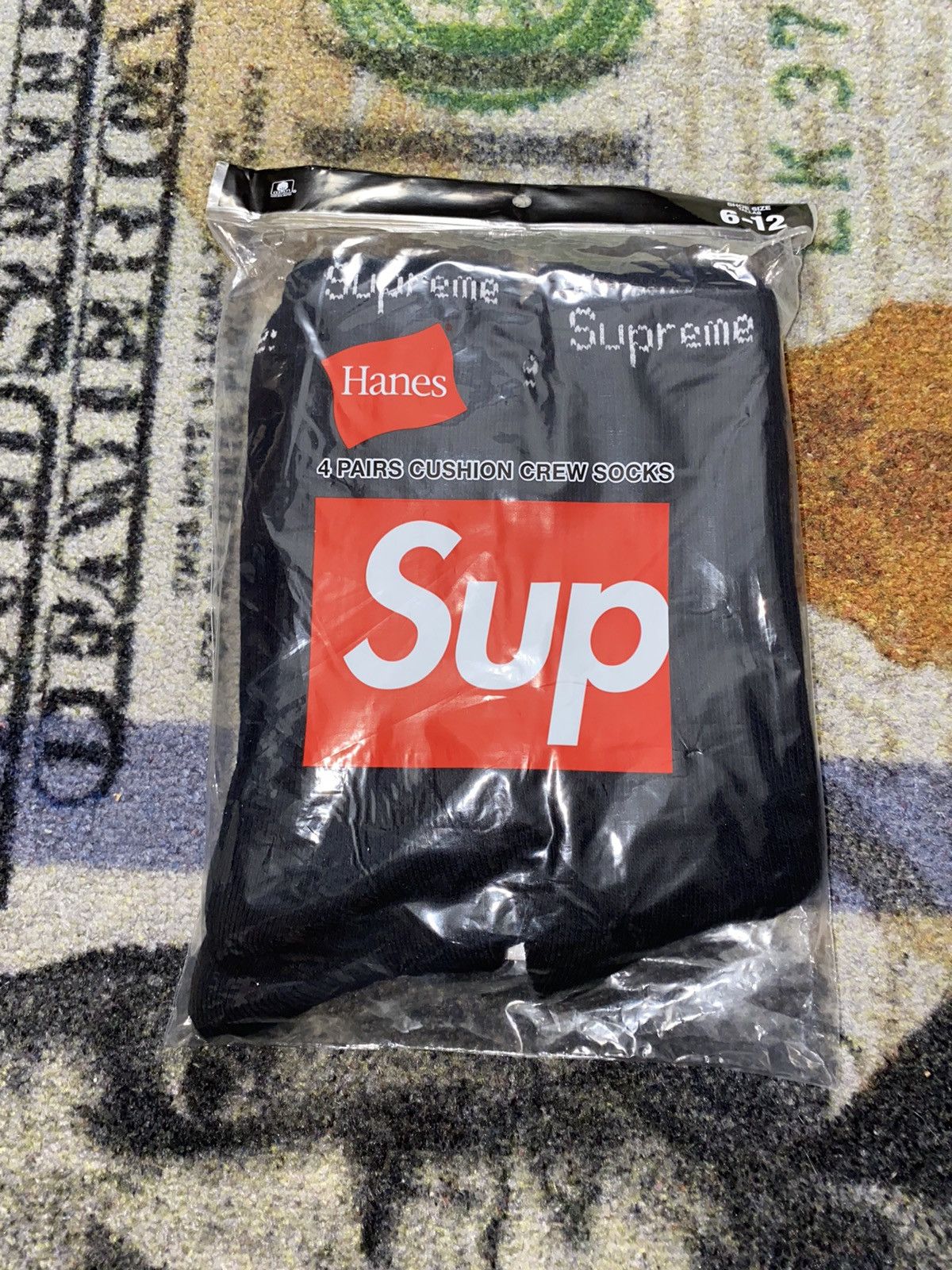 Hanes × Supreme Supreme Hanes Crew Socks (4 Pairs) Size ONE SIZE - 1 Thumbnail