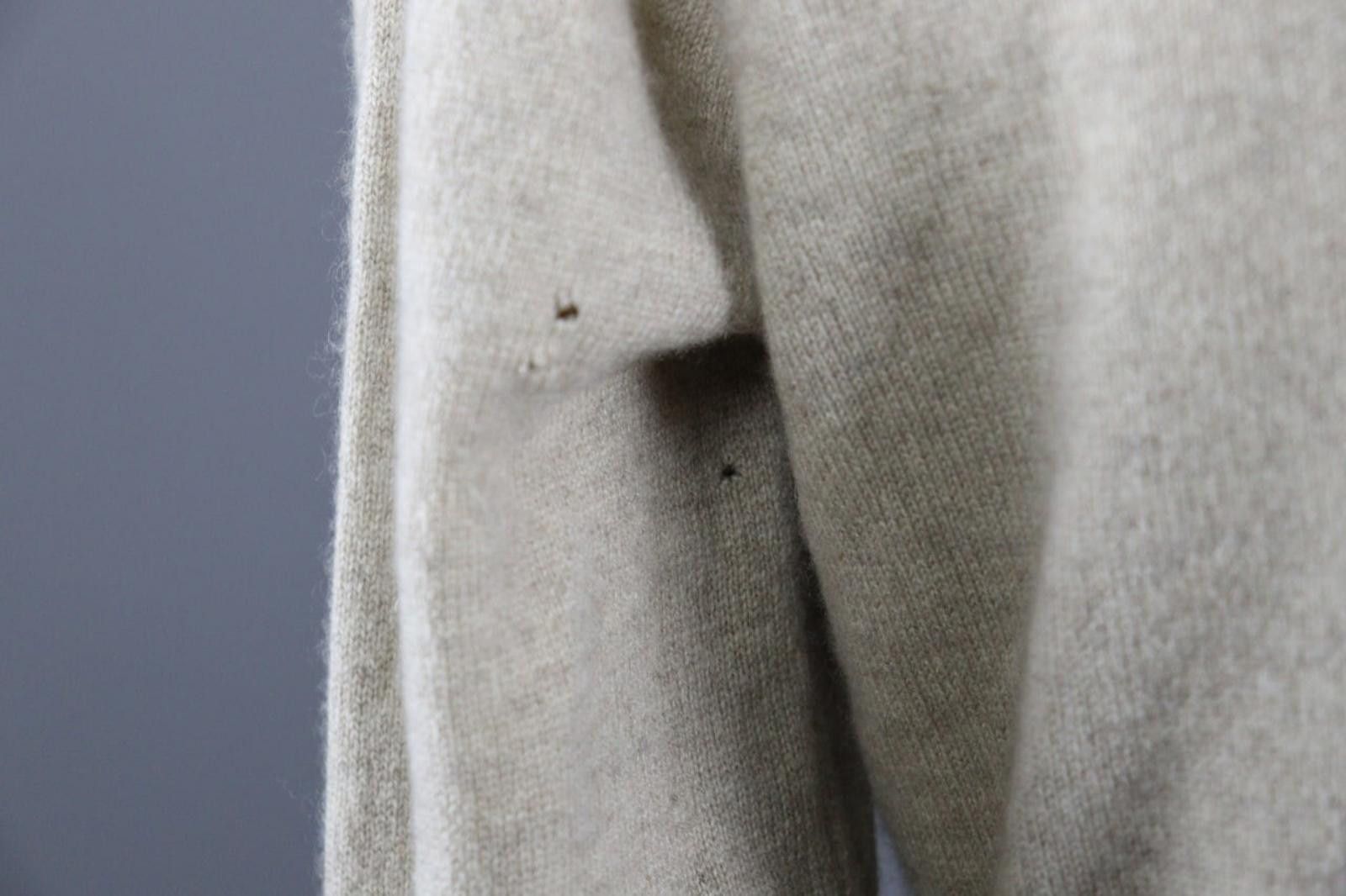 Designer FFC Tan Cashmere V-Neck Cuff Button Front Cardigan Size M Size M / US 6-8 / IT 42-44 - 8 Thumbnail