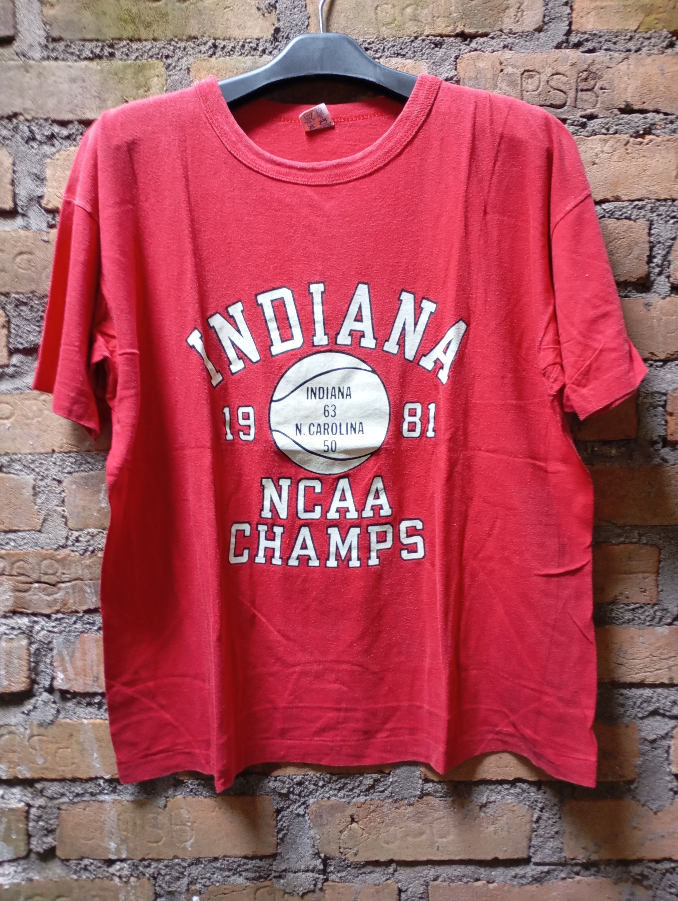 Champion × Vintage Vintage Champion Indiana Tees Made in USA Size US XL / EU 56 / 4 - 1 Thumbnail