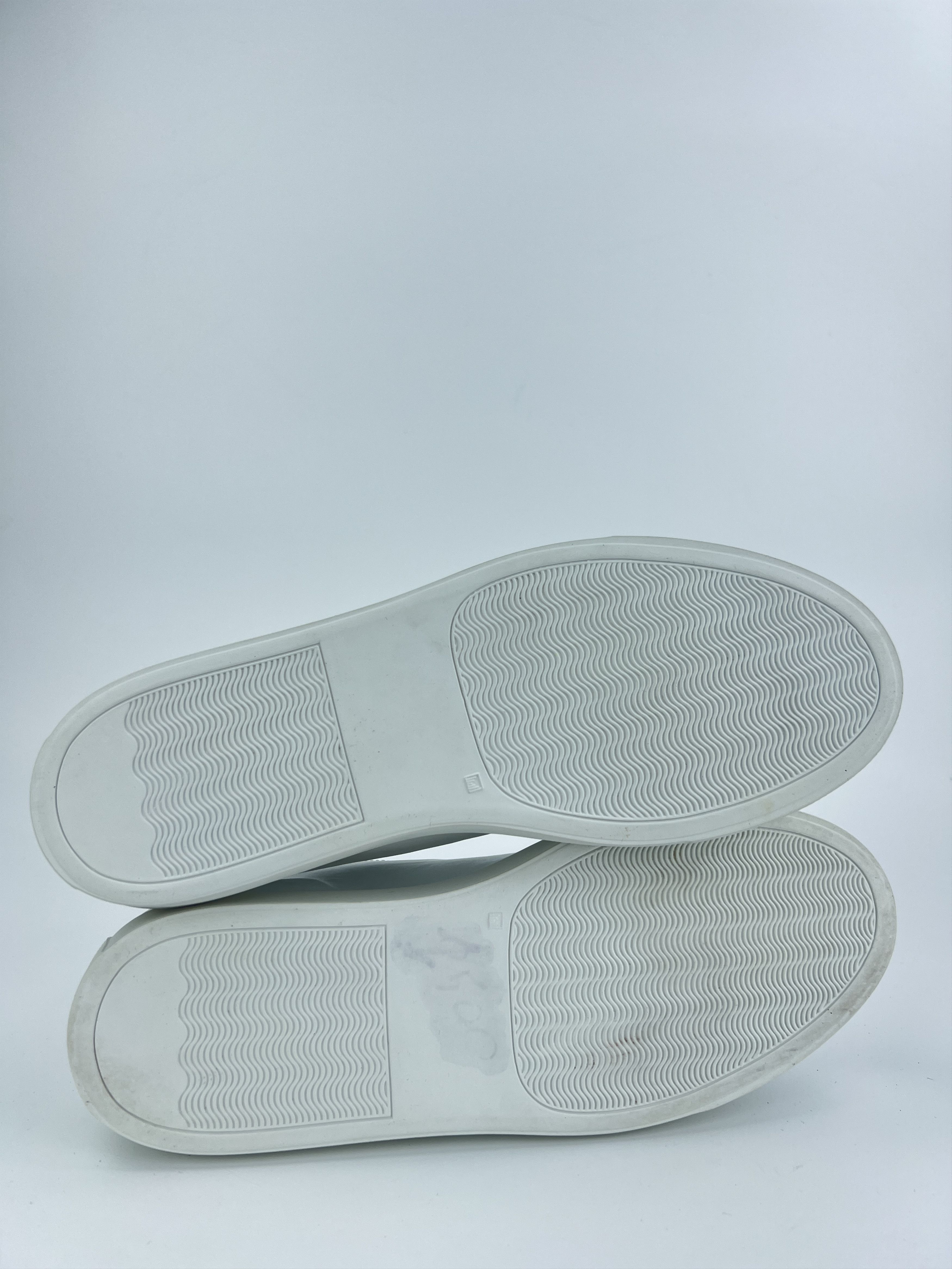 Common Projects Woman By Common Projects Achilles Low White Leather Shoes Size US 8 / IT 38 - 7 Thumbnail