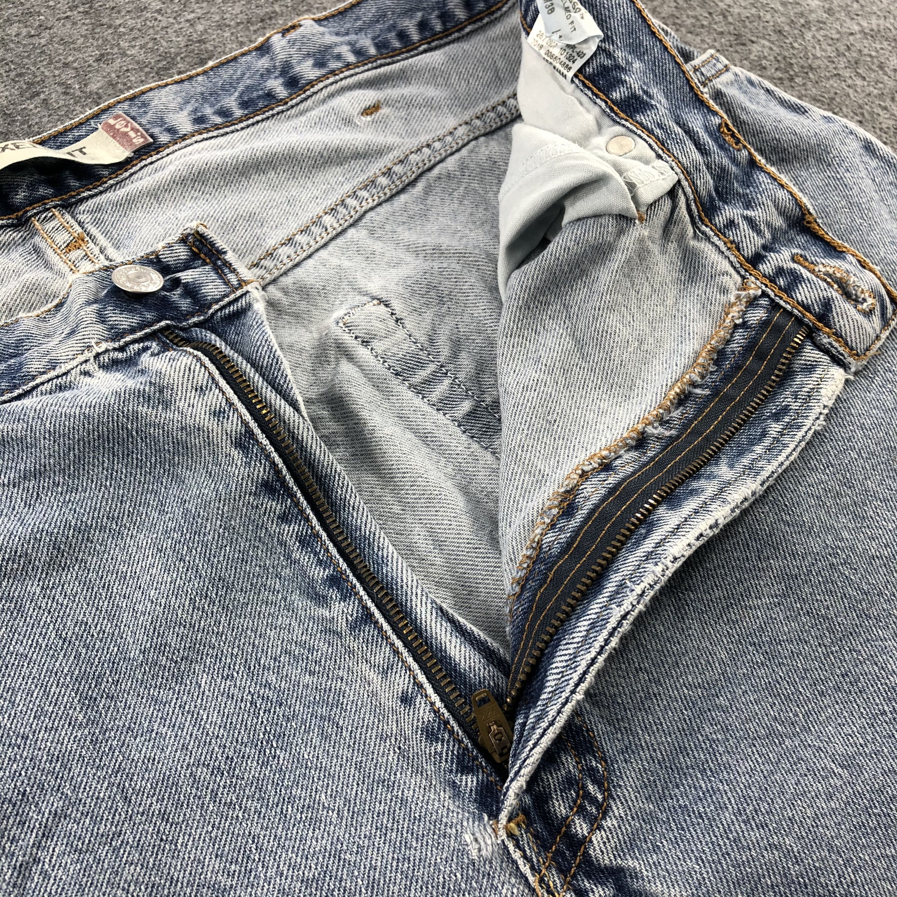 Levi's × Vintage Vintage Light Wash Levis 550 Jeans-JM1851 Size US 38 / EU 54 - 8 Thumbnail