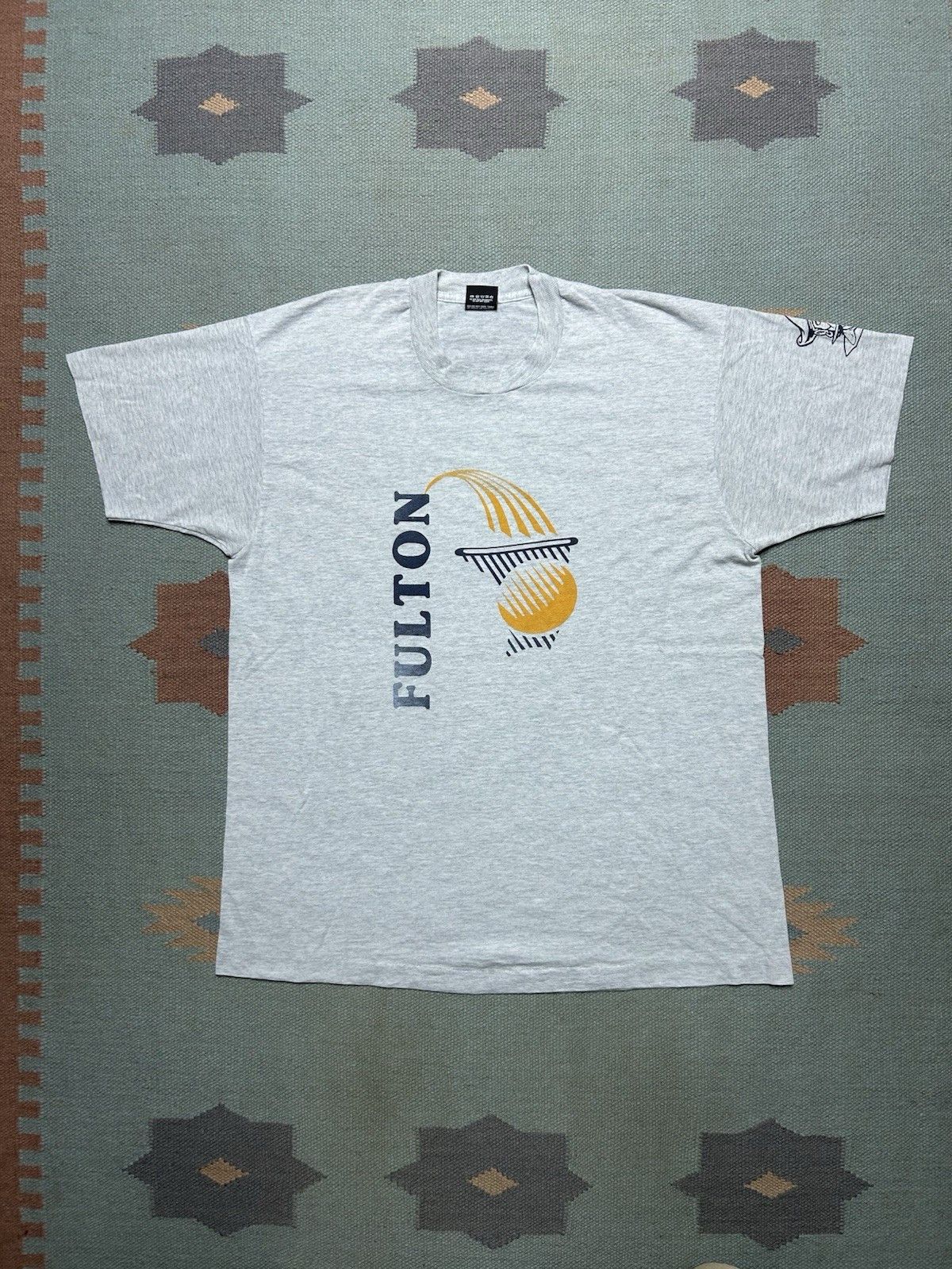 Vintage 80s 90s t shirt Fulton basketball pirate single stitch XL Size US XL / EU 56 / 4 - 1 Thumbnail