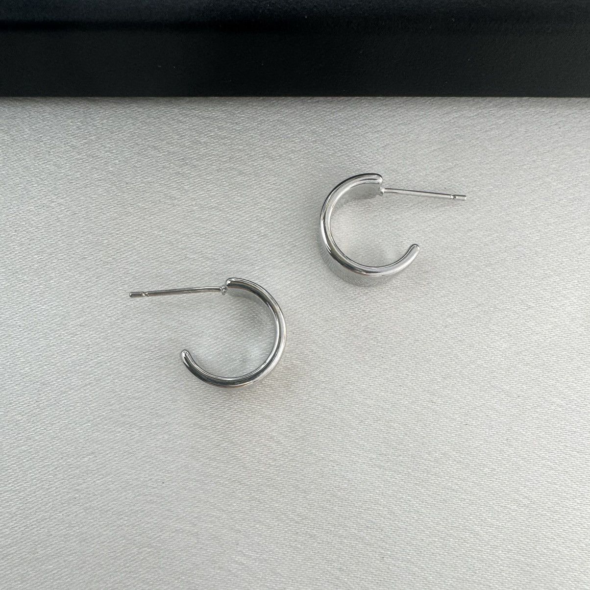 Designer Classic Polished C Shape Stud Earrings for Women Size ONE SIZE - 3 Thumbnail