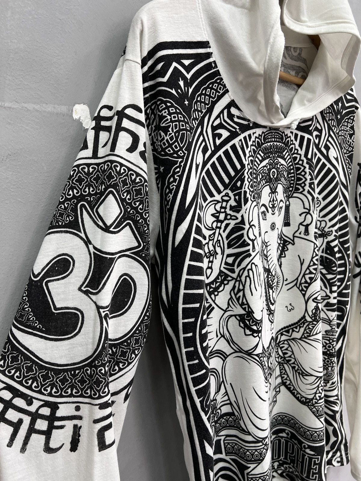 Japanese Brand White Hoodie Buddha Ganesh print Boho style Size US M / EU 48-50 / 2 - 6 Thumbnail