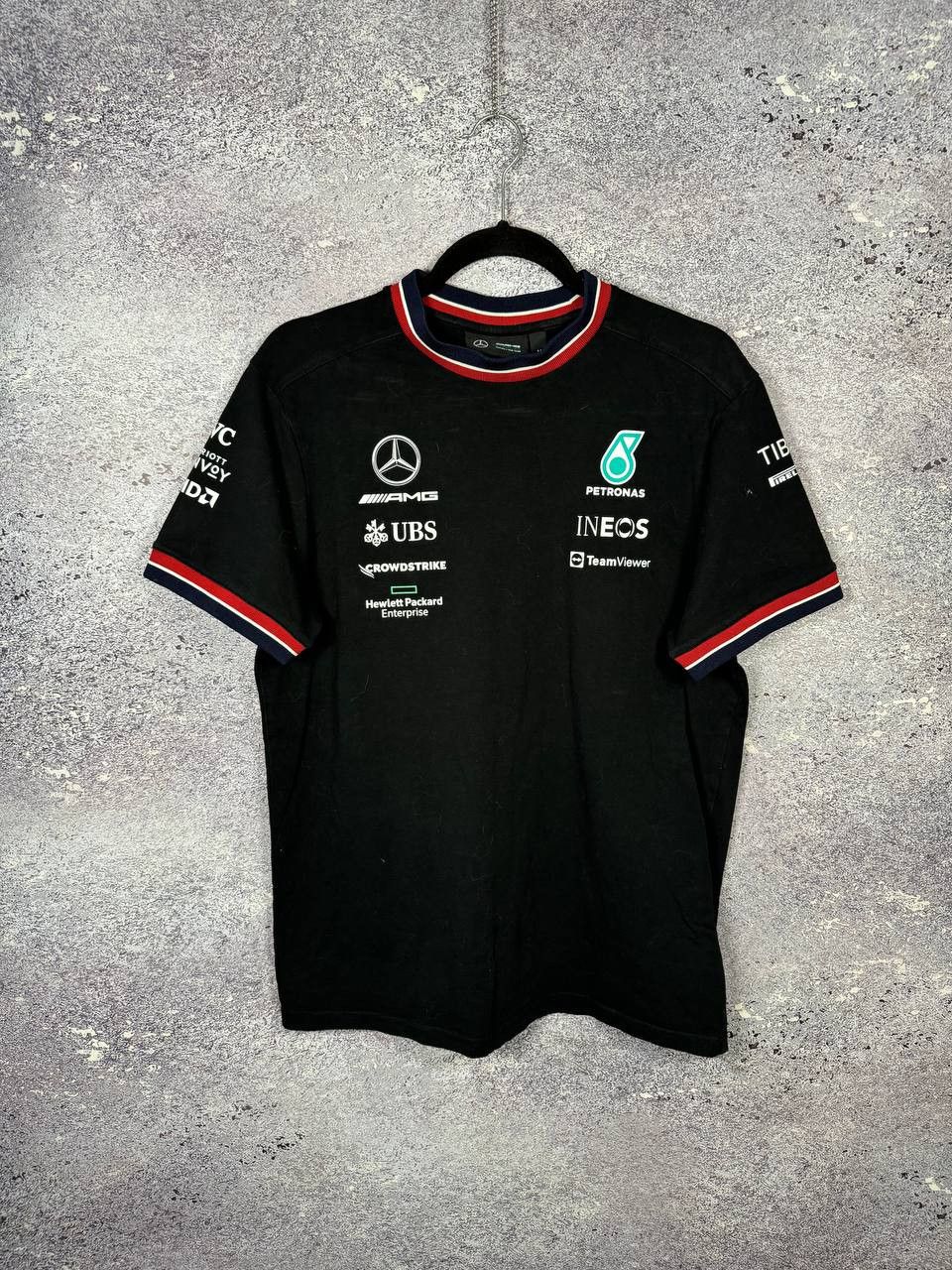 Mercedes-Benz Mercedes F1 Petronas Team 2022 Formula 1 Jersey Size US M / EU 48-50 / 2 - 1 Thumbnail