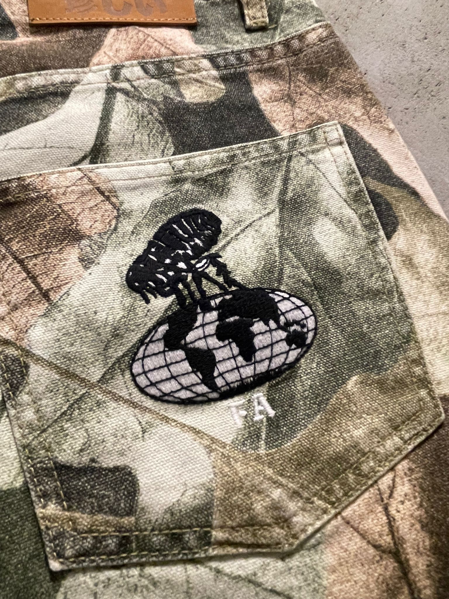 Fucking Awesome Fucking Awesome Camo Double Knee Short Size US 32 / EU 48 - 6 Thumbnail