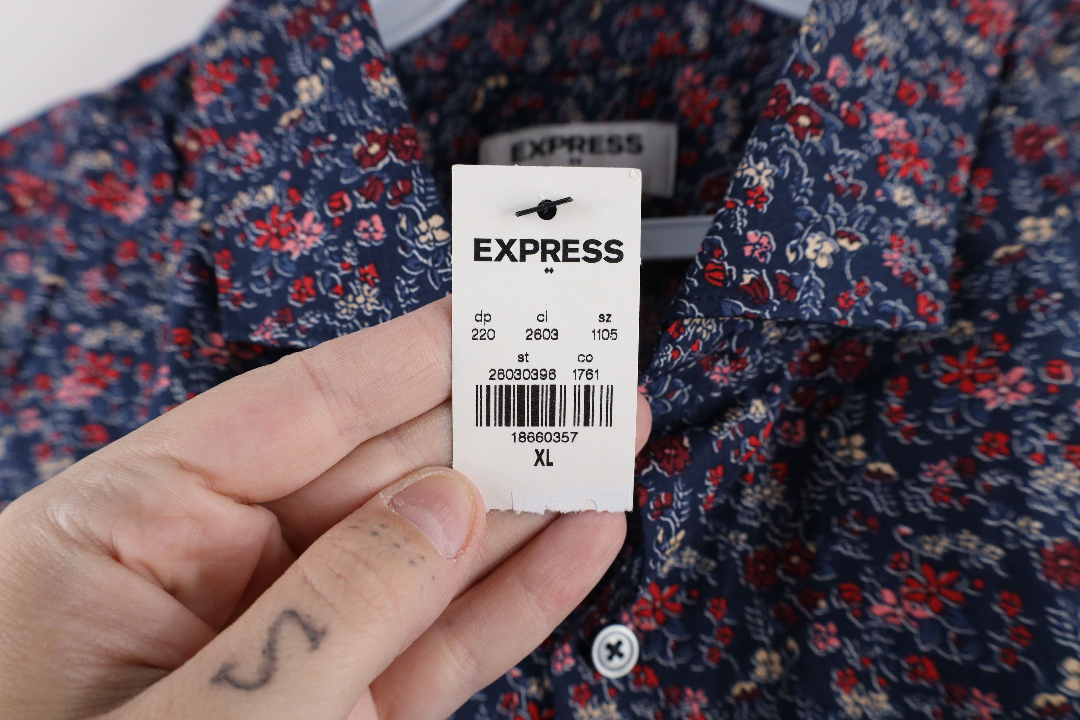 Express × Vintage New Express Fit Rainbow Flower All Over Print Button Shirt Size US XL / EU 56 / 4 - 5 Thumbnail