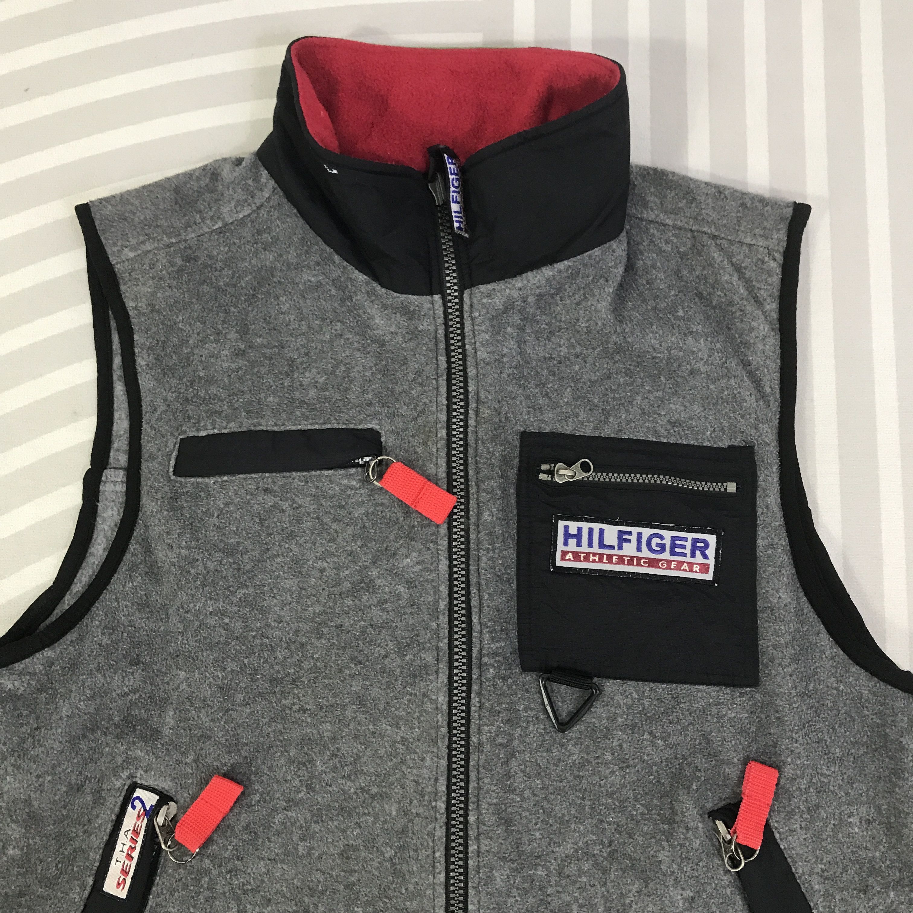 Tommy Hilfiger Vintage Tommy Hilfiger fleece Vest K128B20 Size US L / EU 52-54 / 3 - 2 Thumbnail