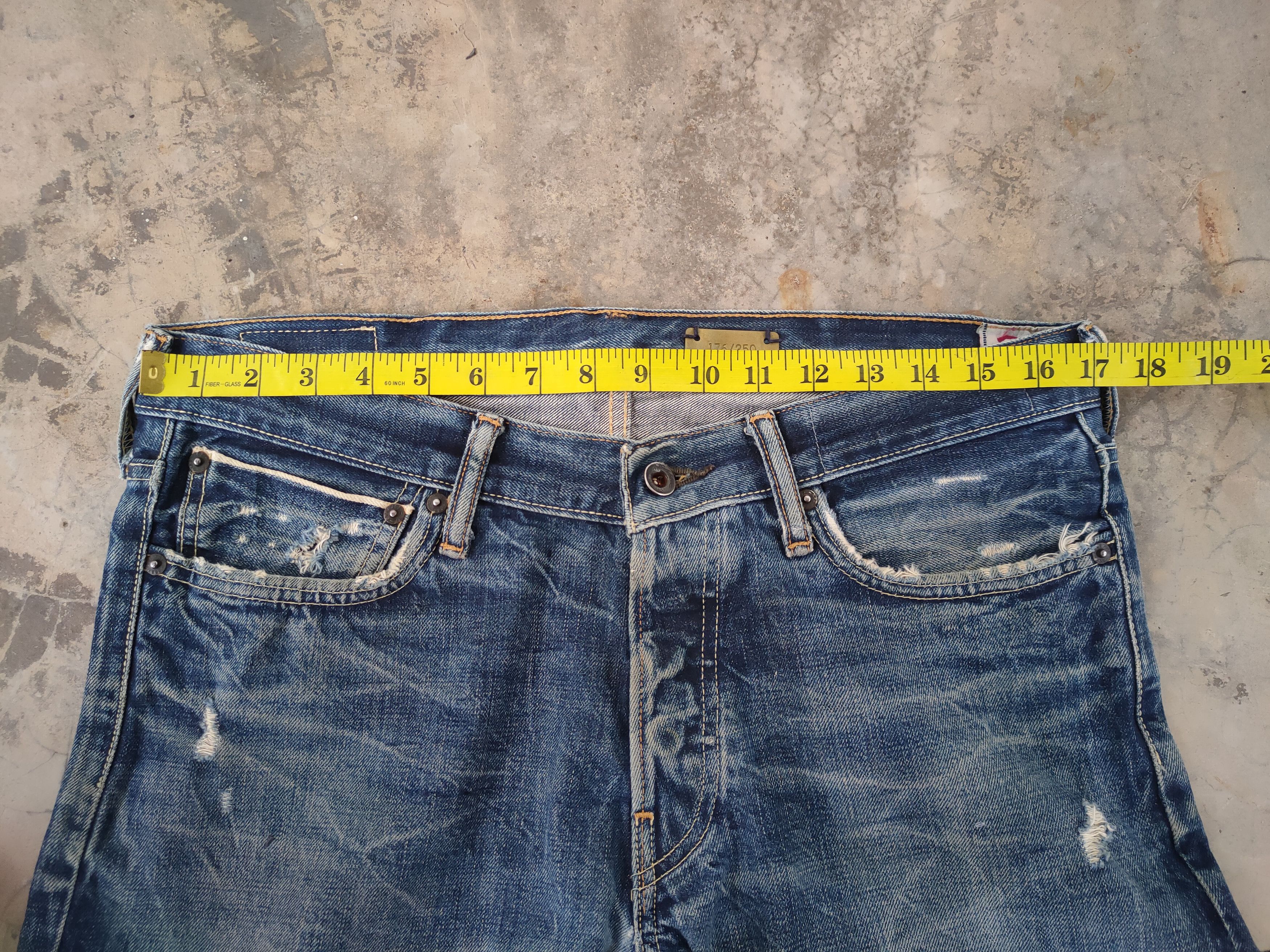 Abercrombie & Fitch VINTAGE ABERCROMBIE SELVEDGE DISTRESSED FADED JEANS PANTS Size US 33 - 9 Thumbnail
