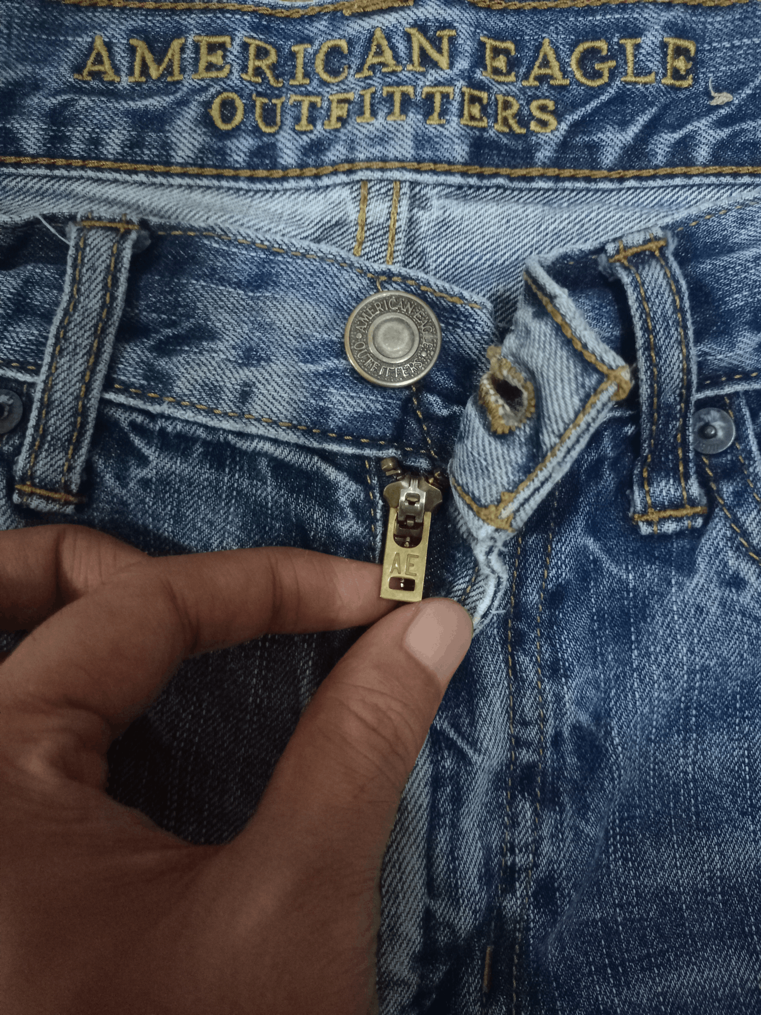 Japanese Brand Vintage Japanese Brand Blue Wash Distressed Loose Jeans Size US 31 - 5 Thumbnail