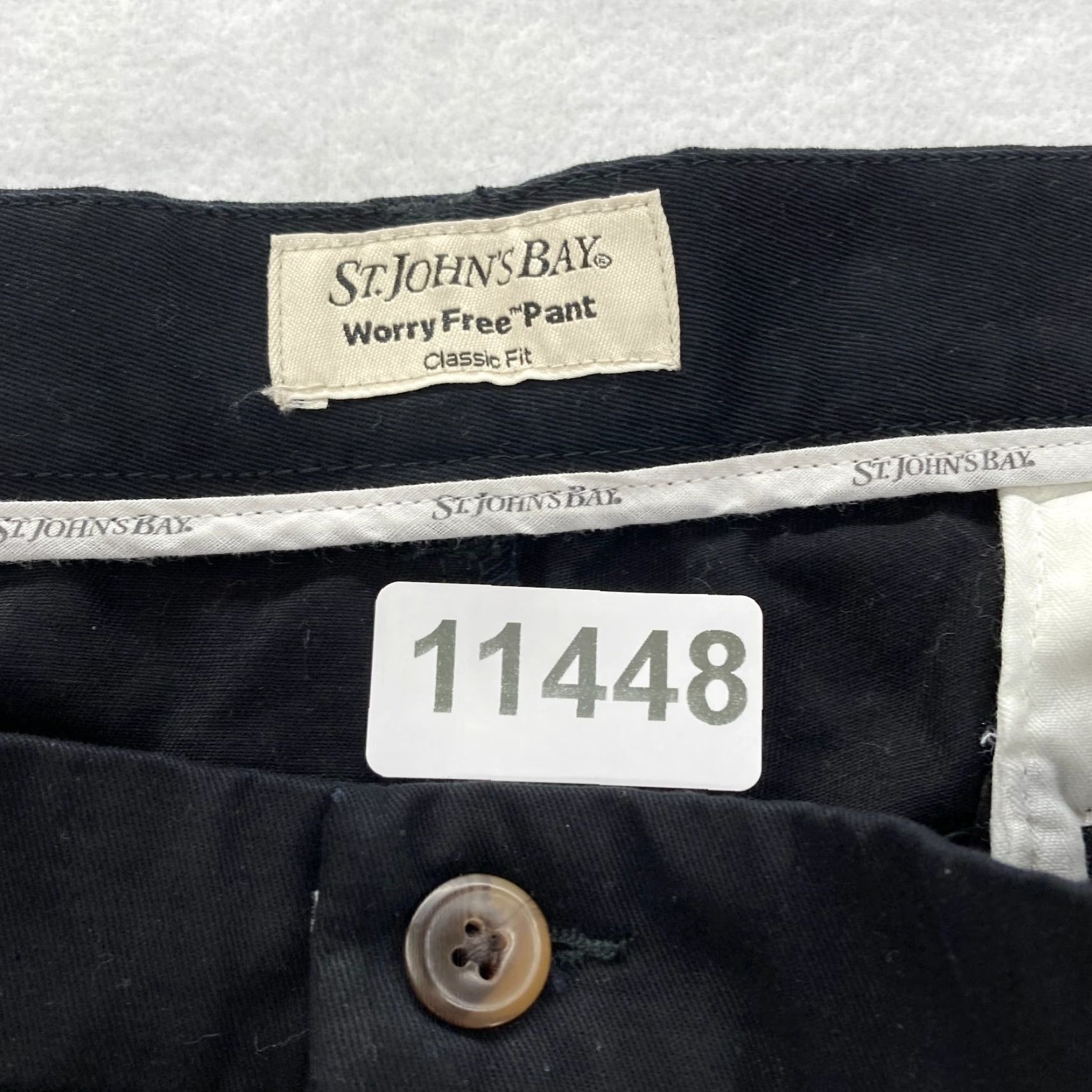 Vintage St. John's Bay Worry Free Pant Mens 40x30 Classic Fit Black Pleated Work Pants Size US 40 / EU 56 - 4 Thumbnail