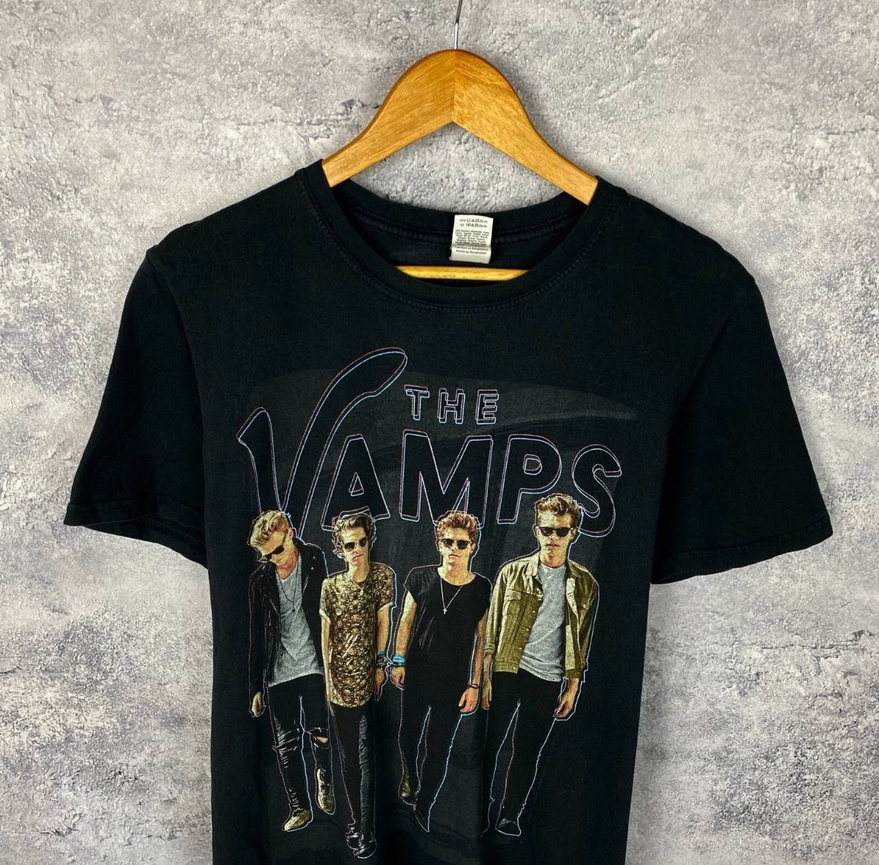 Band Tees The Vamps Tee Men's Size L Black Short Sleeve ` Size US L / EU 52-54 / 3 - 2 Thumbnail