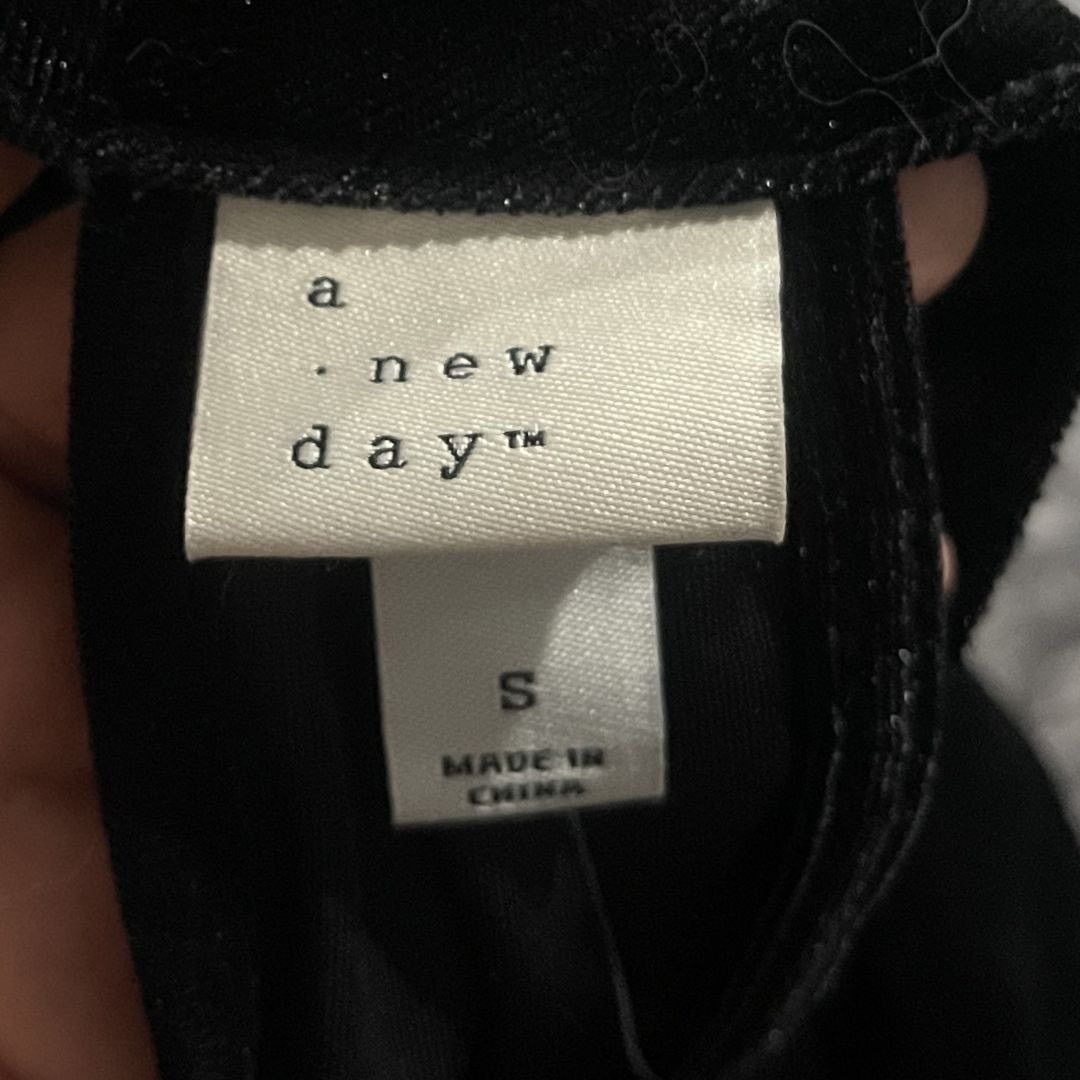 Target Basics A New Day Velvet Pantsuit Jumpsuit Halter Neckline Wide Leg Size 27" / US 4 / IT 40 - 4 Thumbnail