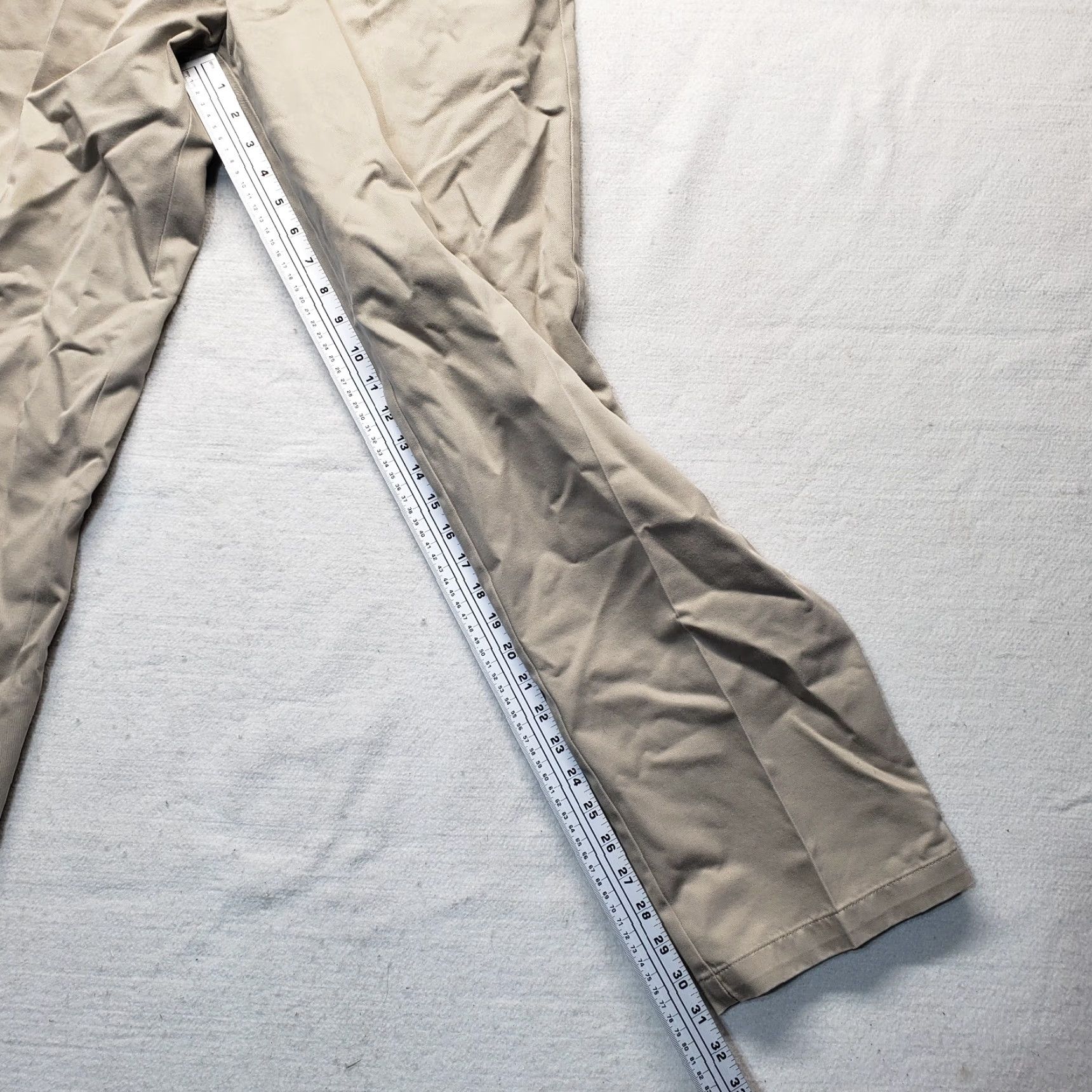 Haggar Haggar Beige Tan Dress Pants Pleated Front Adult Men's Size 36 x 32 Regular Inseam 32 in Pockets Size US 36 / EU 52 - 7 Thumbnail