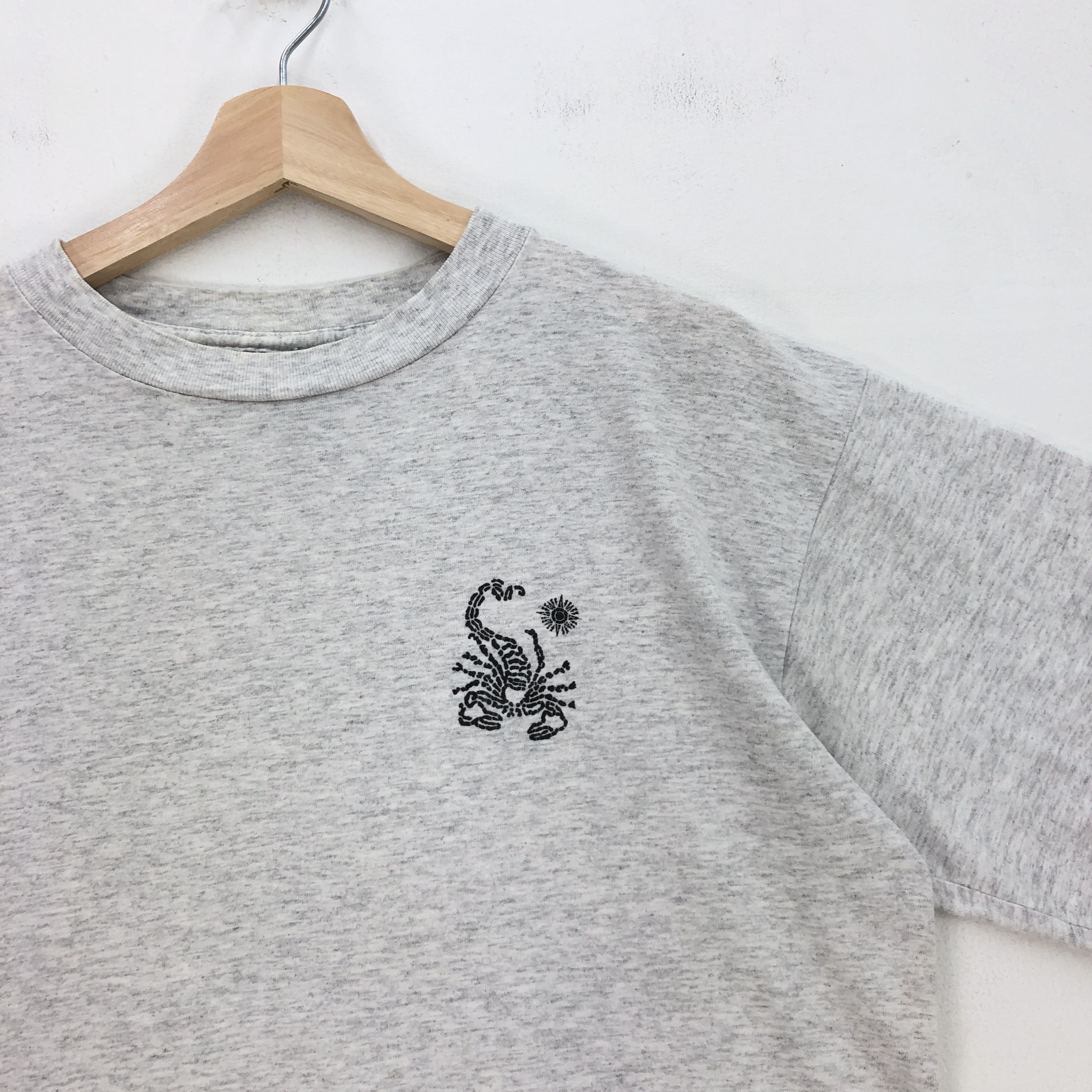 Vintage Vintage 90's Scorpion Bay T Shirt Crewneck Tees Size US M / EU 48-50 / 2 - 4 Thumbnail