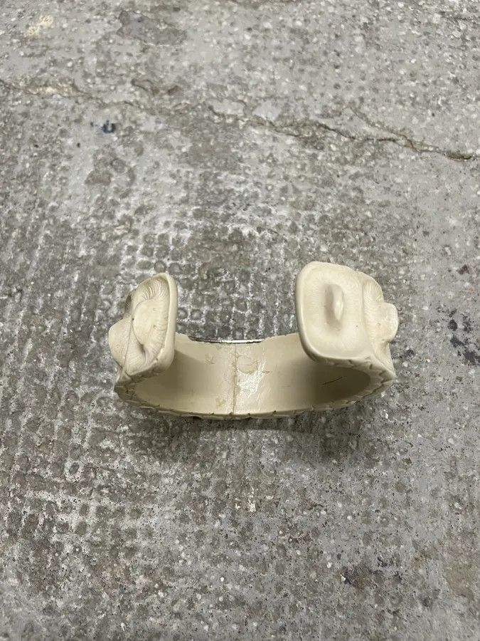 Helmut Lang SS2005 Helmut Lang Alligator Resin Bracelet Size ONE SIZE - 7 Thumbnail