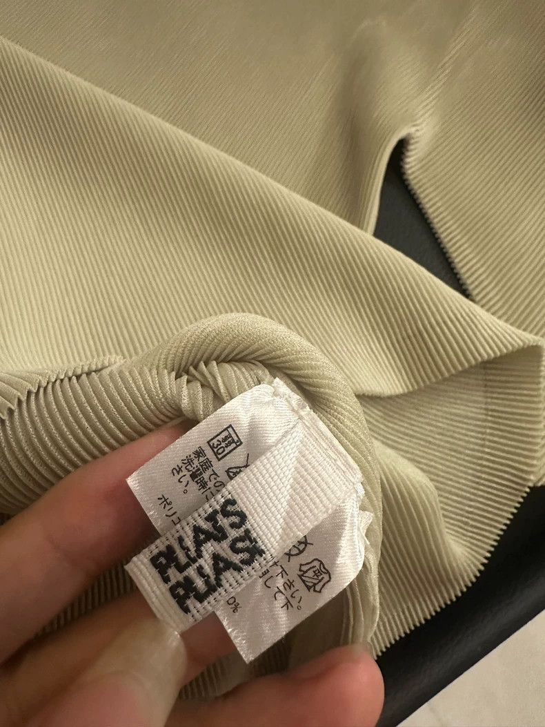 Issey Miyake Issey Miyake size:3 A light green pleated top Size XS / US 0-2 / IT 36-38 - 3 Thumbnail