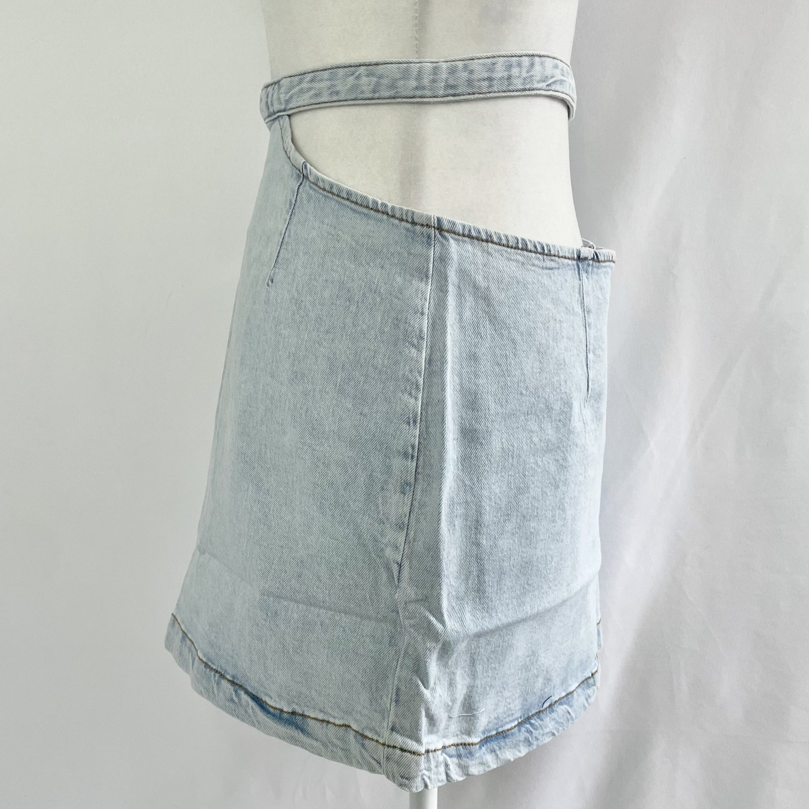 WeWoreWhat We Wore What Cutout Waist Belted Denim Mini Skirt Size XL Size 36" / US 14 / IT 50 - 5 Thumbnail