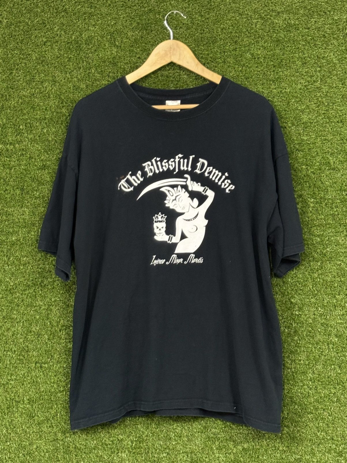 Vintage Vintage Blissful Demise Gildan Naked Woman Bar Tee Black XL Size US XL / EU 56 / 4 - 1 Thumbnail