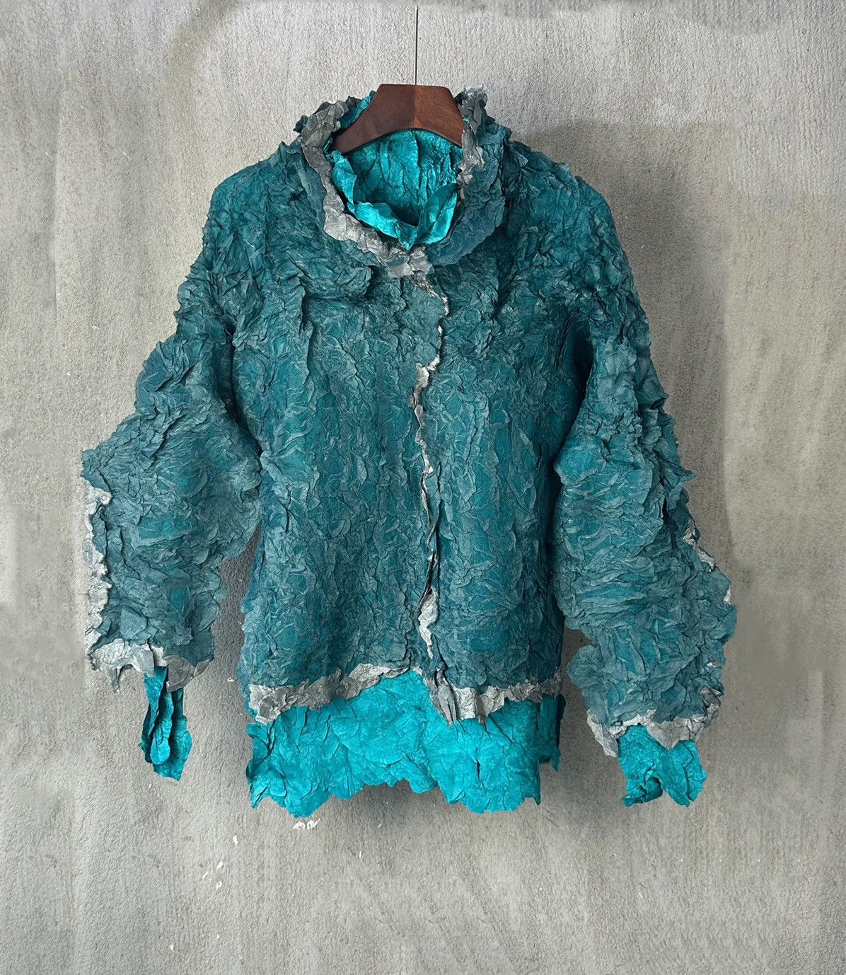 Issey Miyake × Vintage Turquoise Double-Layer Pearlescent 3D Pleated Top Size M / US 6-8 / IT 42-44 - 1 Thumbnail