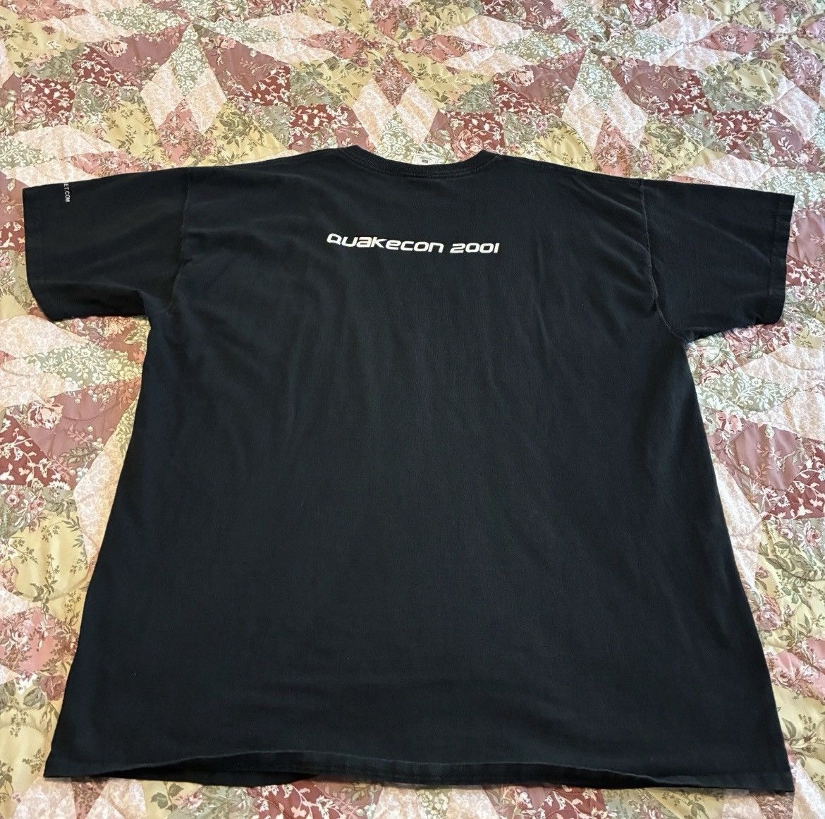Fruit Of The Loom Vintage G Max QuakeCon 2001 Video Game Convention Tshirt Size US XXL / EU 58 / 5 - 2 Thumbnail