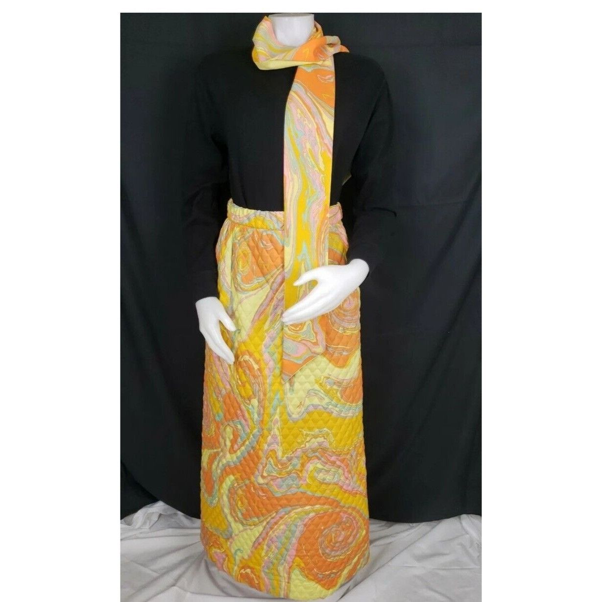 Vintage 70s Bold Orange Oil Slick Quilted Maxi Skirt Sz 10 Park East Size 27" / US 4 / IT 40 - 15 Thumbnail