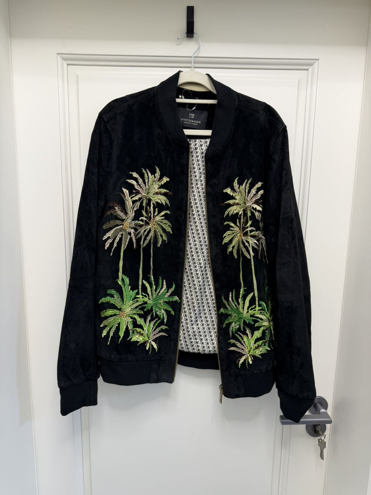 Scotch & Soda scotch soda embroderied suede coat dior prada kith visvim Size US M / EU 48-50 / 2 - 1 Thumbnail