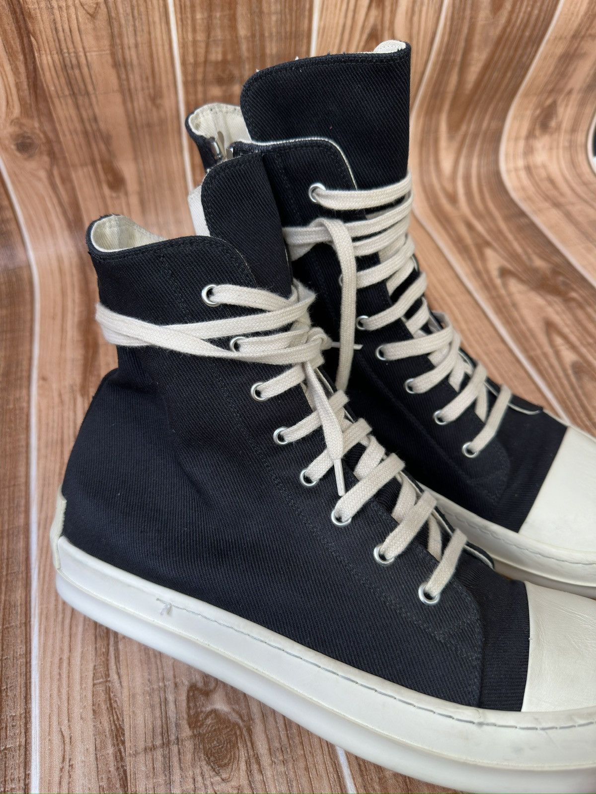 Rick Owens Rick Owens DRSHDW Black Cardboard Hightop Sneakers Size US 10.5 / EU 43-44 - 10 Thumbnail