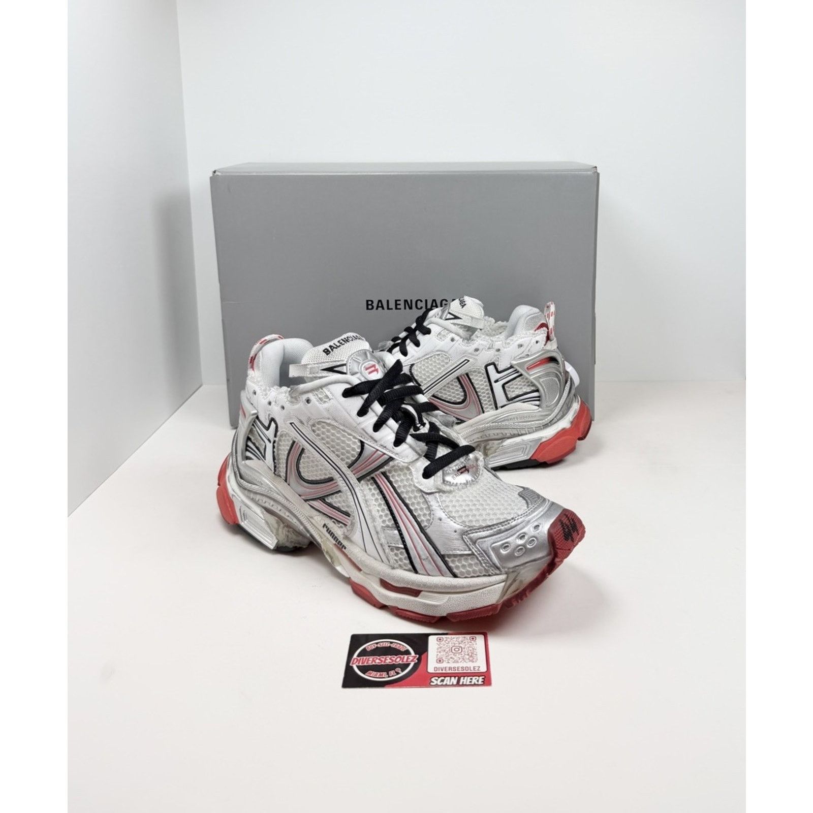 Balenciaga Size 44EU/11US - Balenciaga Runner White Red NEW Size US 11 / EU 44 - 1 Thumbnail