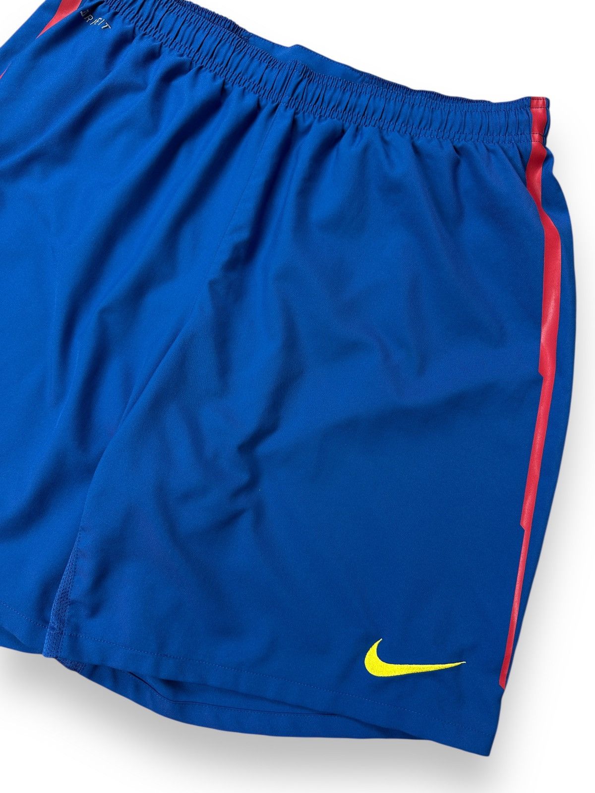 Nike × Vintage Vintage Y2K Nike Dri-Fit Barcelona F.C. Soccer Blue Shorts Size US 36 / EU 52 - 2 Thumbnail