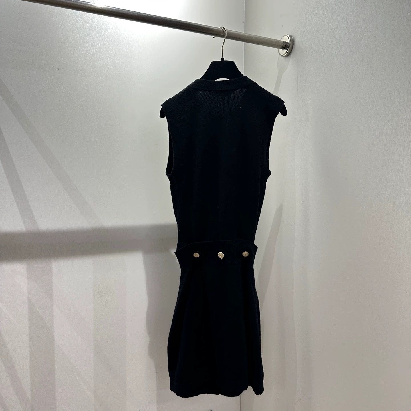 Chanel Chanel Detachable Sleeveless Cashmere Dress 36 Size XS / US 0-2 / IT 36-38 - 2 Thumbnail