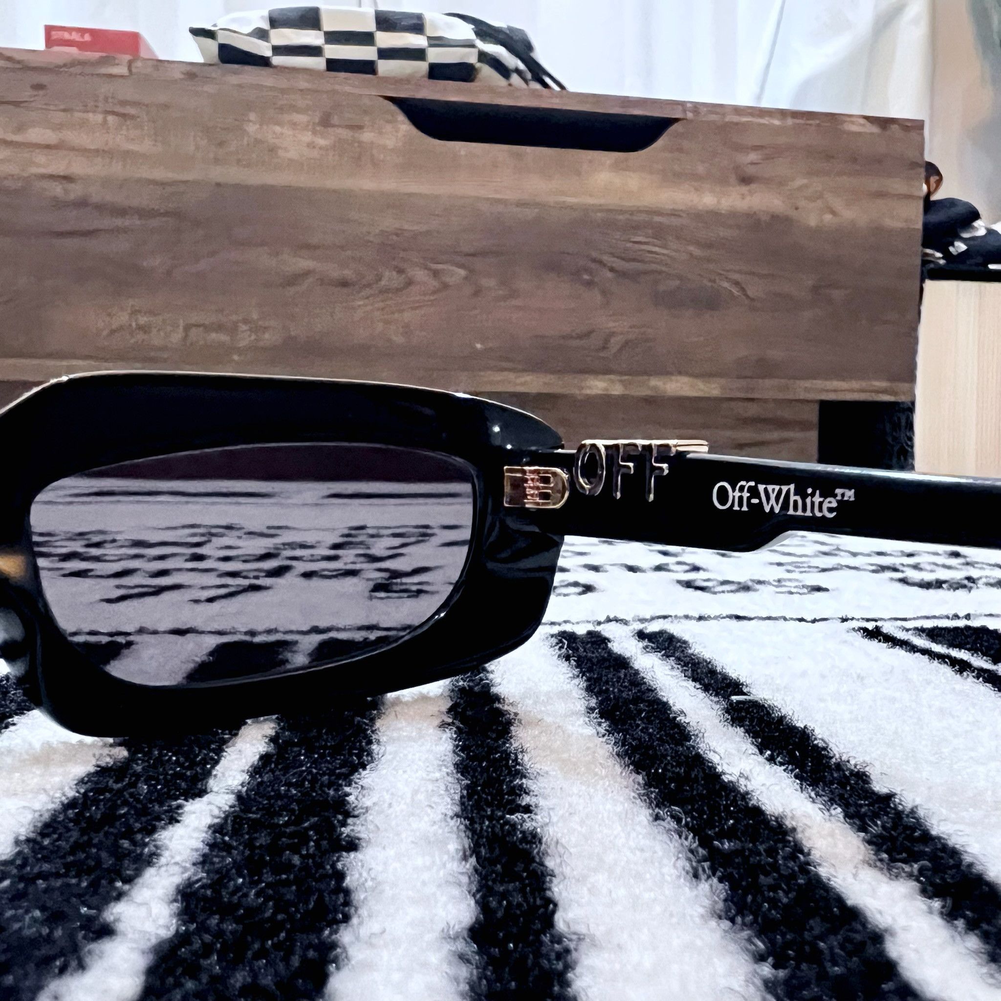 Off-White Off-White 52mm Renton Rectangle Off Logo on Arms Sunglasses Size ONE SIZE - 8 Thumbnail